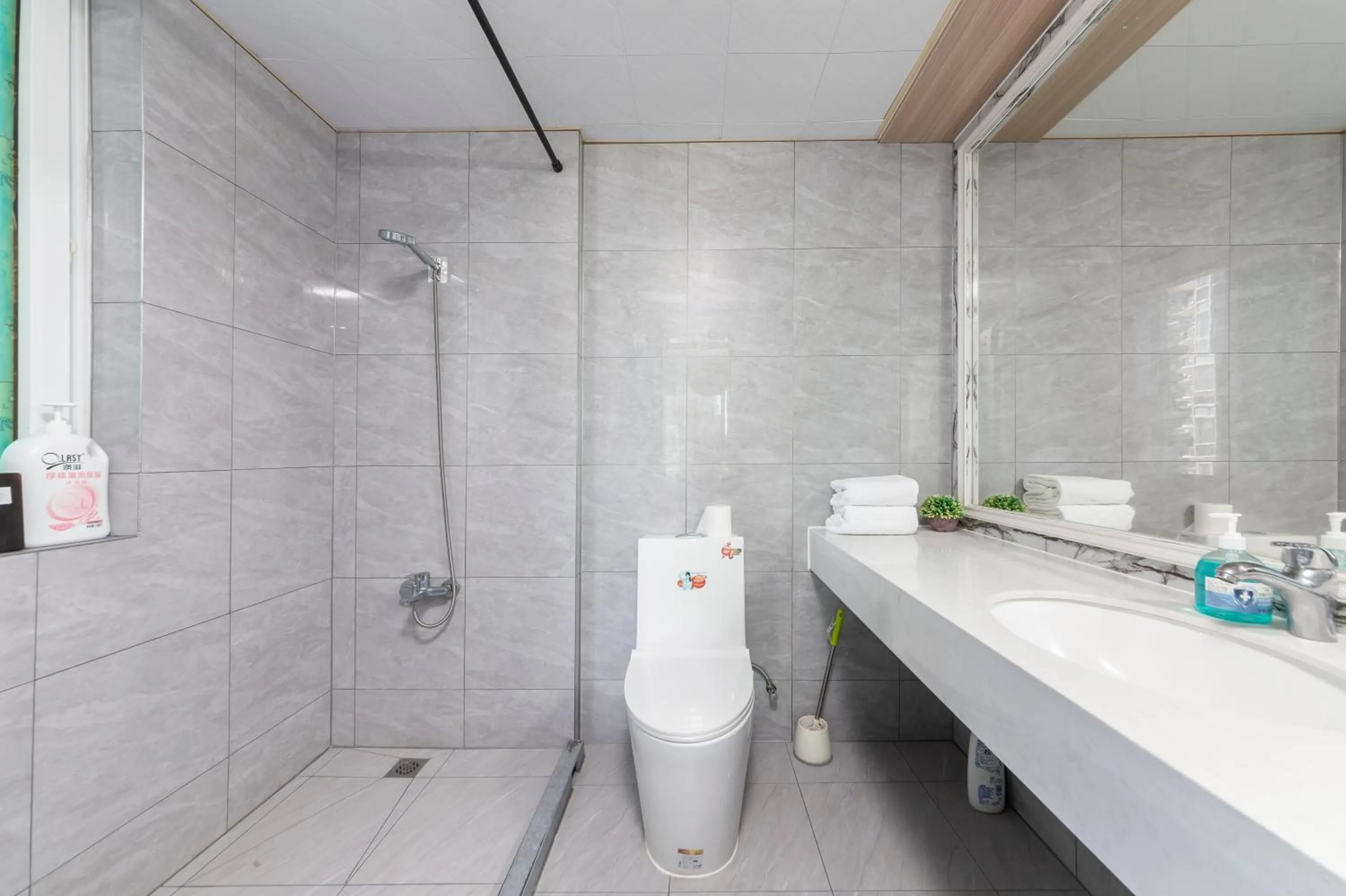Shower in Sanya Sun Seaview Apartment