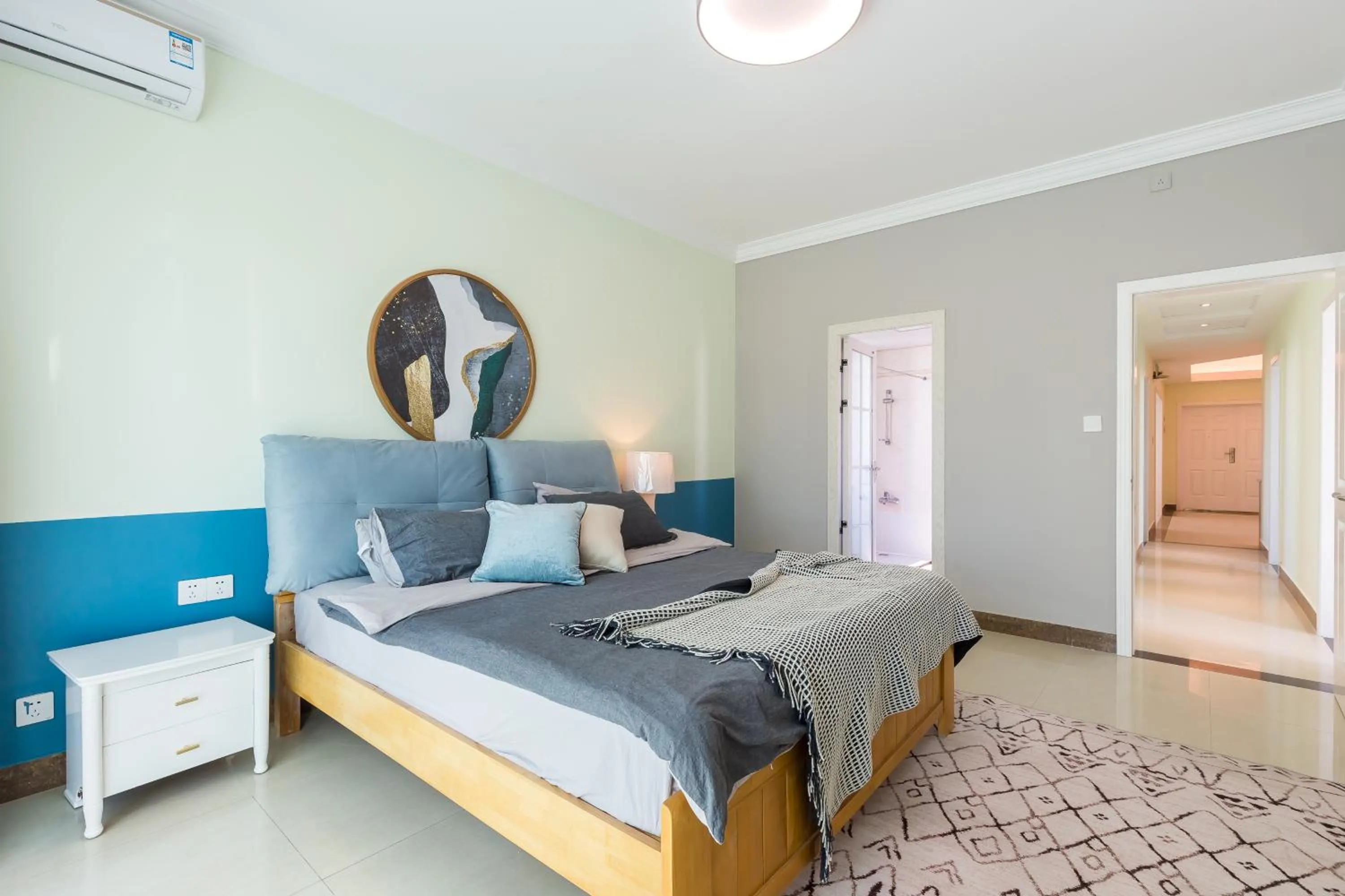 Bed in Sanya Sun Seaview Apartment