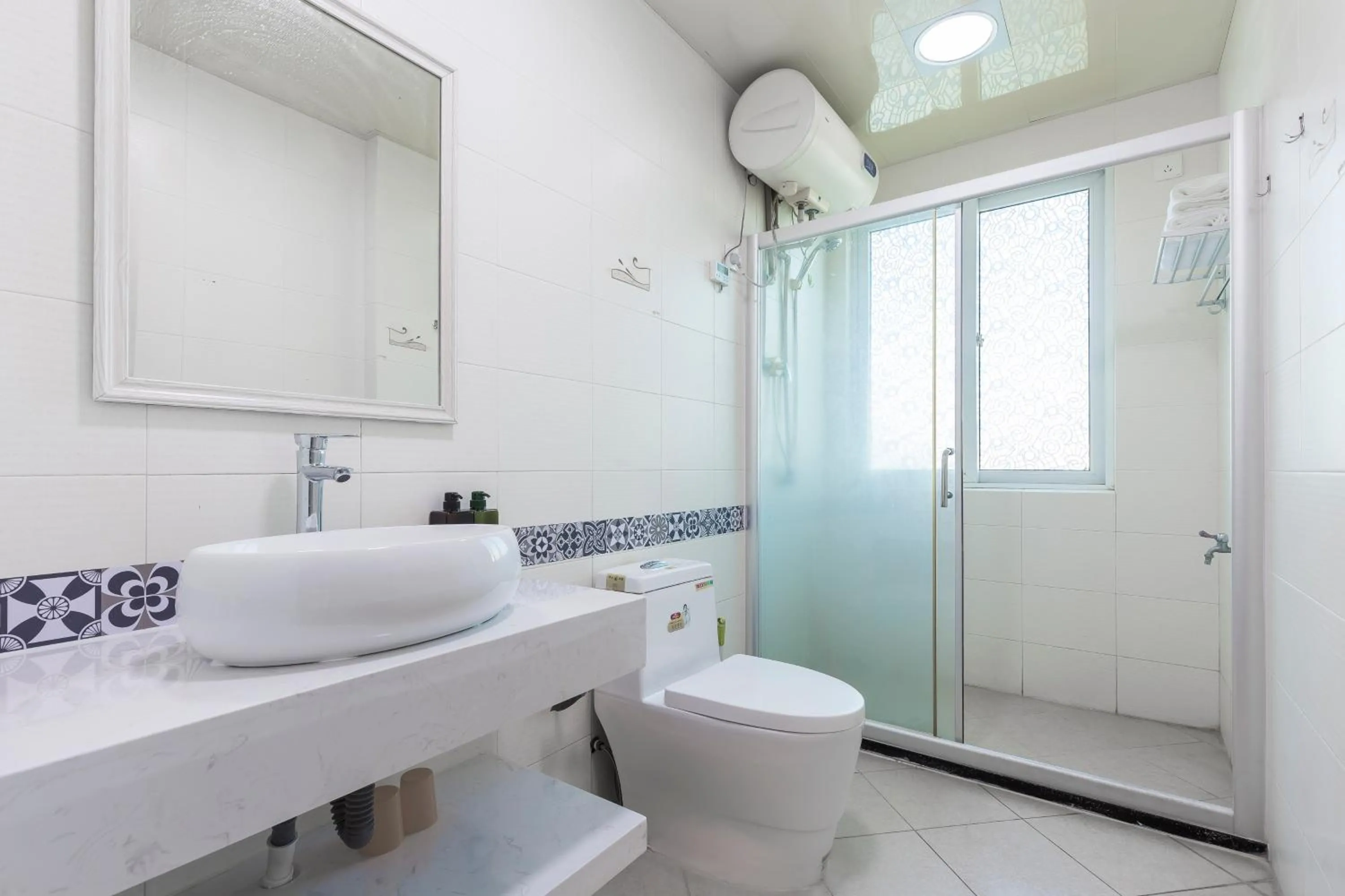 Shower in Sanya Sun Seaview Apartment