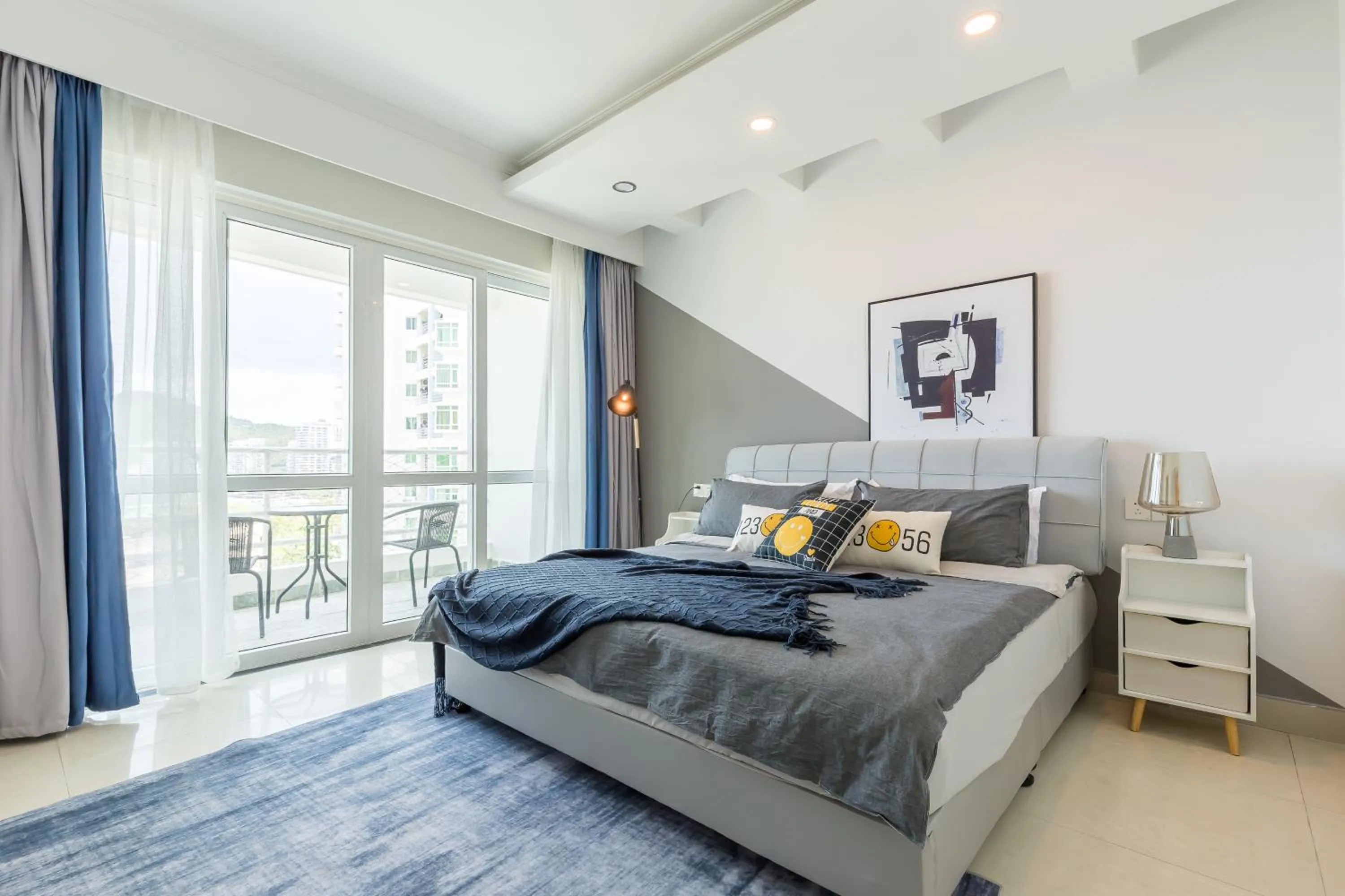 Bed in Sanya Sun Seaview Apartment