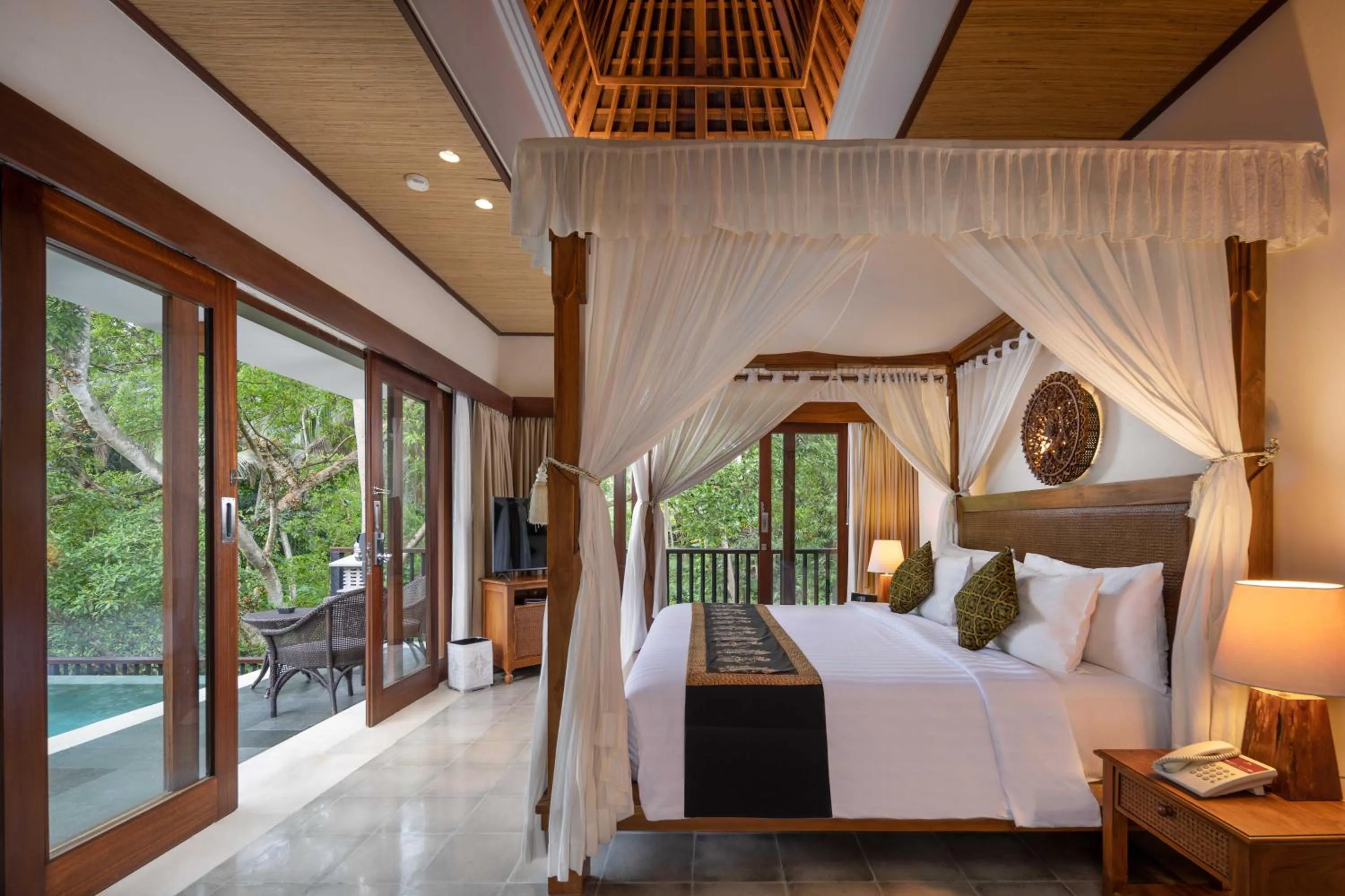 Balcony/Terrace, Bed in Visesa Ubud Resort