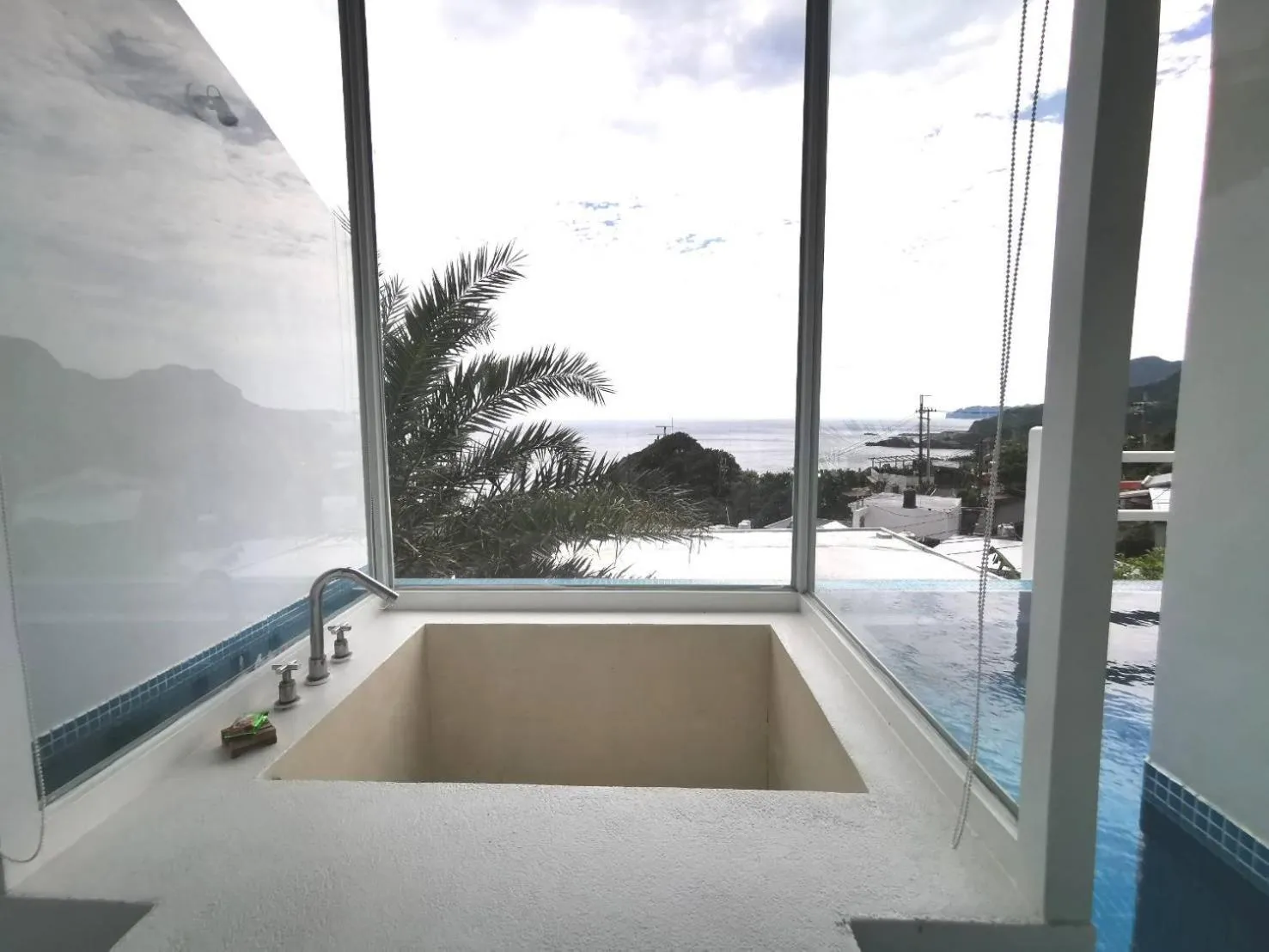 Ample Villa 小希臘民宿