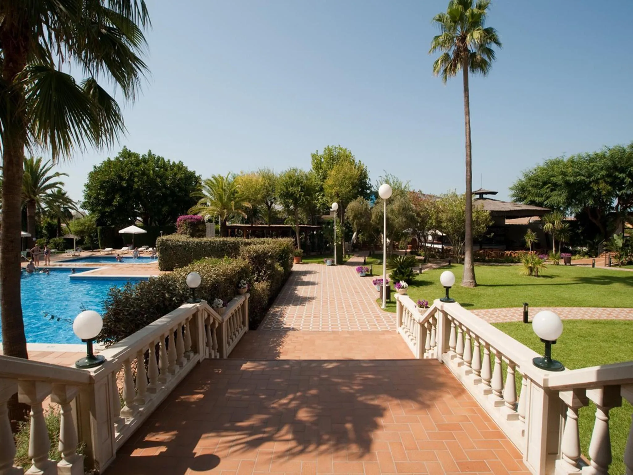 Area and facilities in Pato Amarillo