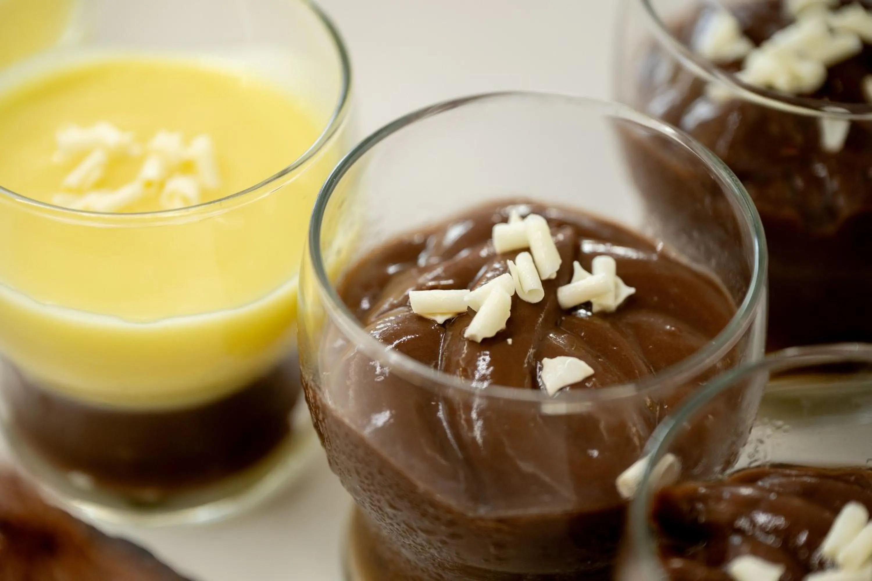 Restaurant/places to eat in Pato Amarillo