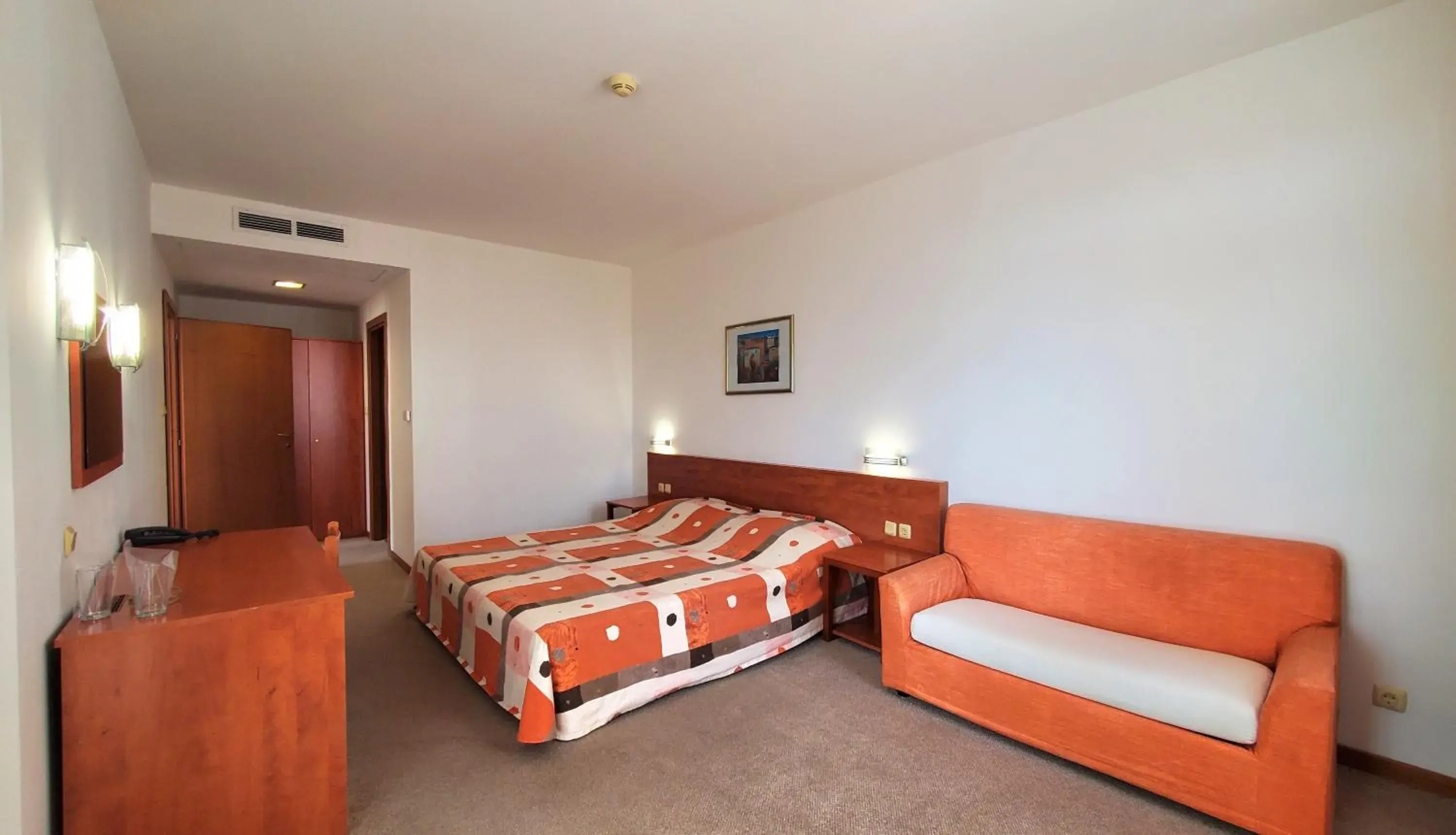 Bed in Hotel Fenix - All Inclusive Bed in Hotel Fenix - All Inclusive