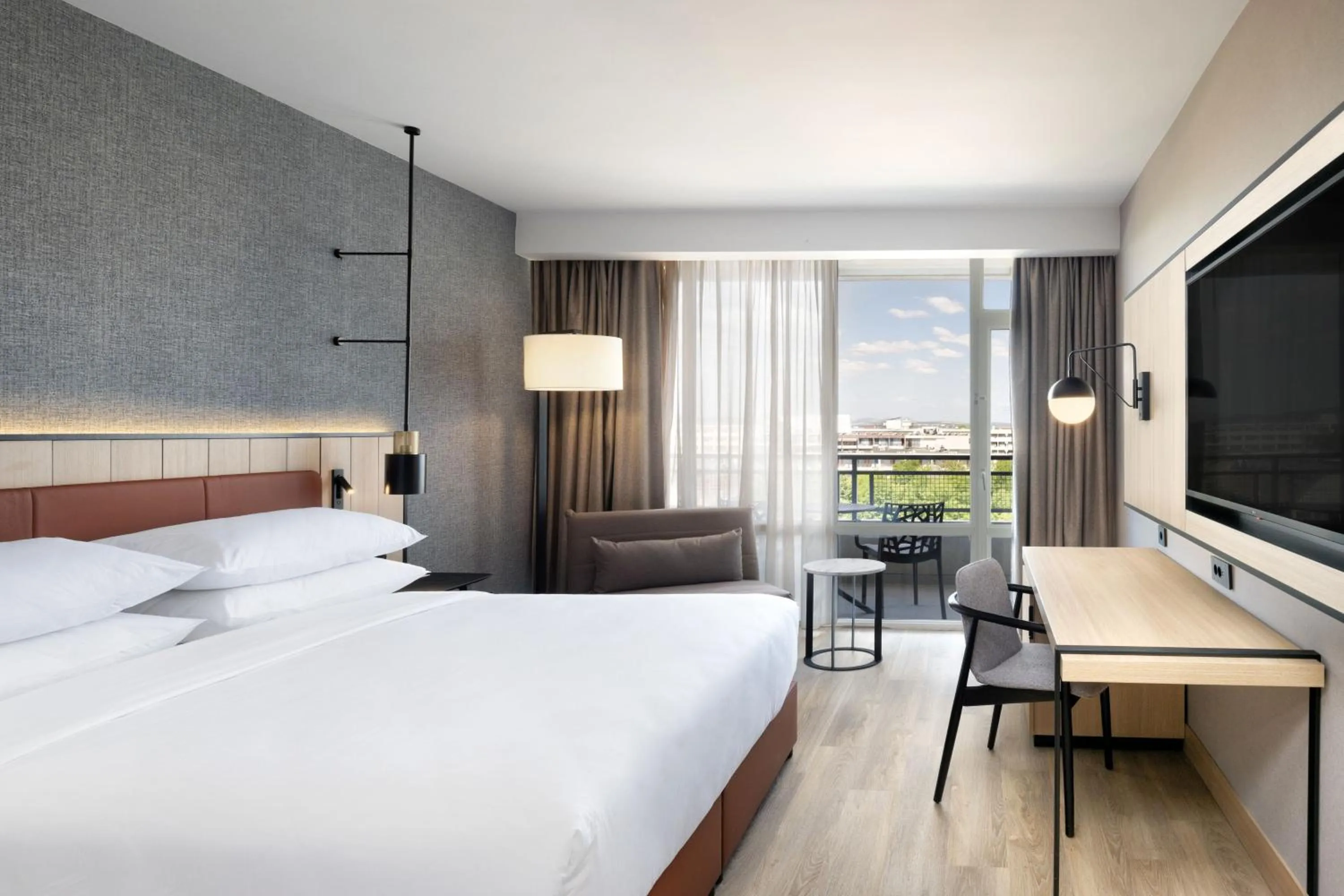 Photo of the whole room, Bed in Four Points by Sheraton Sunny Beach