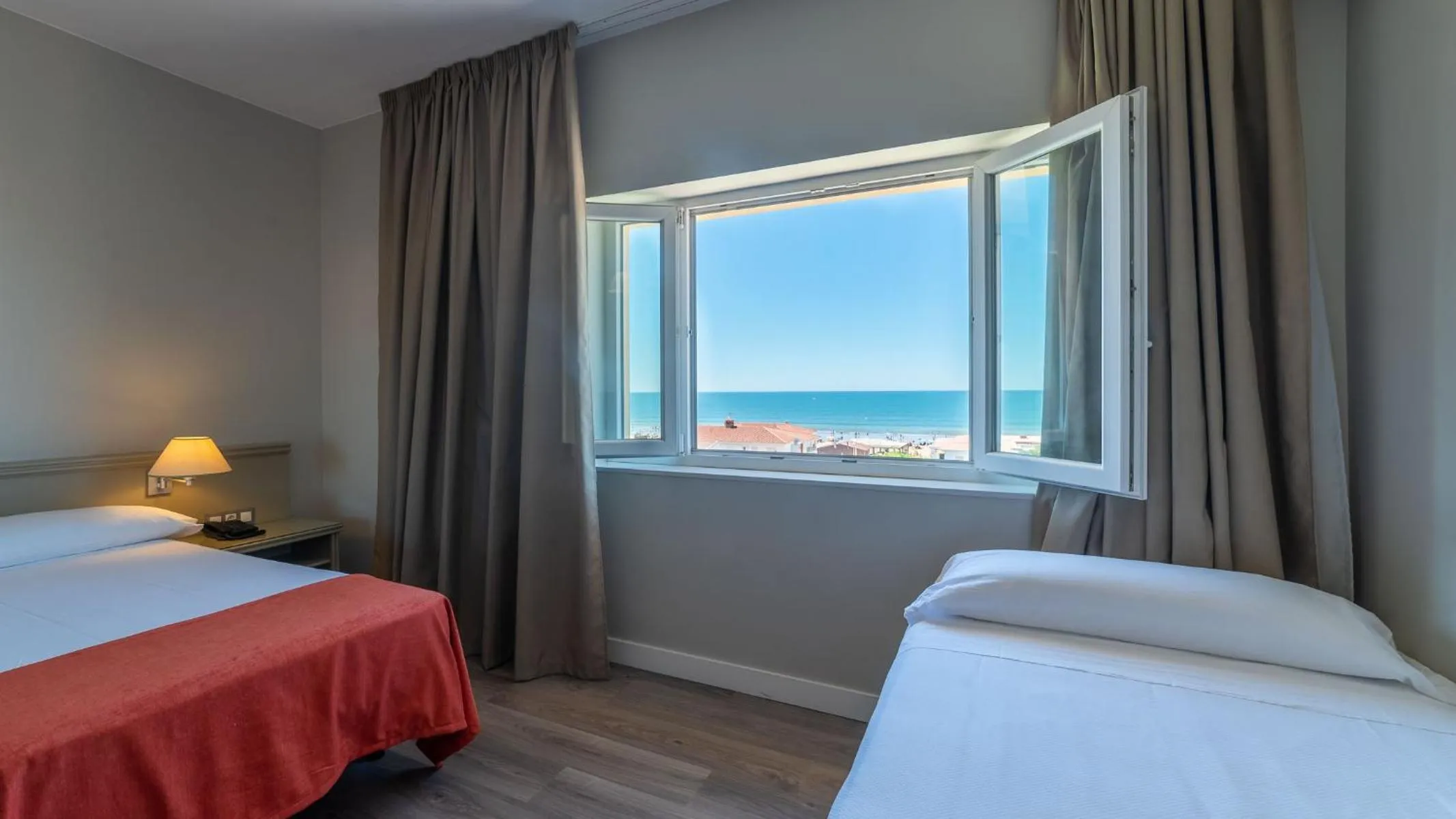 Photo of the whole room, Bed in Pato Rojo