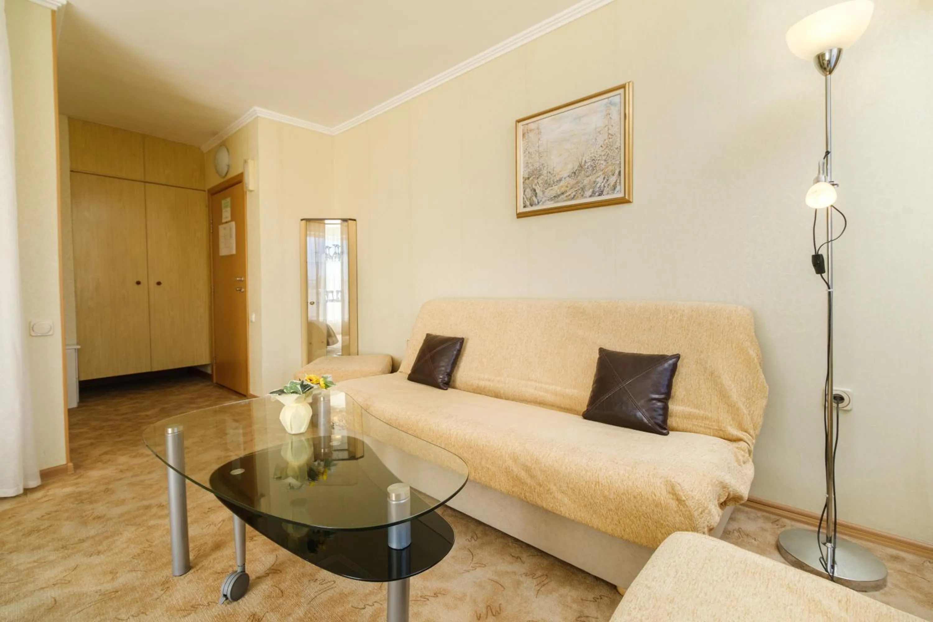 Living room in Noviz Hotel