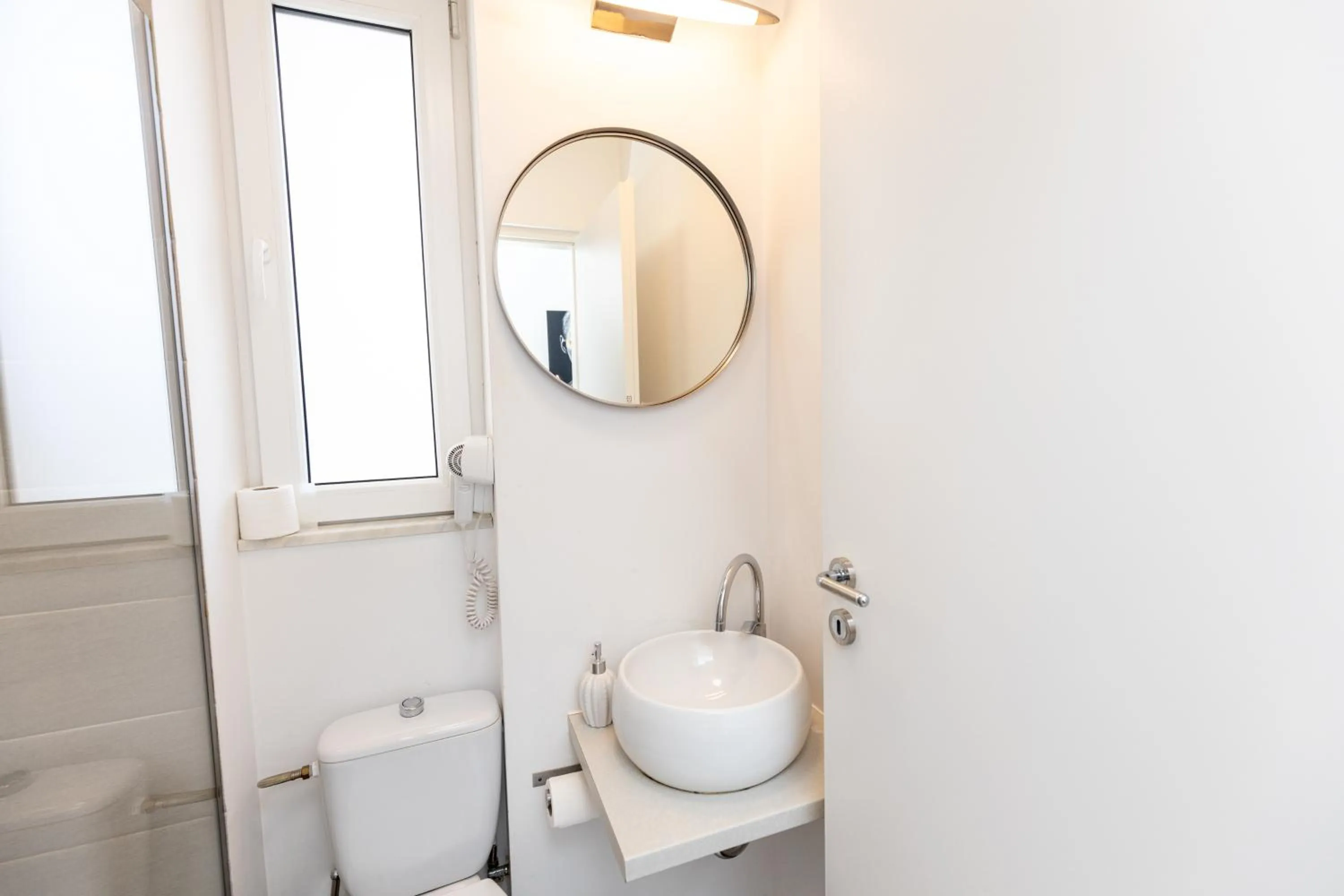 Bathroom in Metropole Apartments - Old City