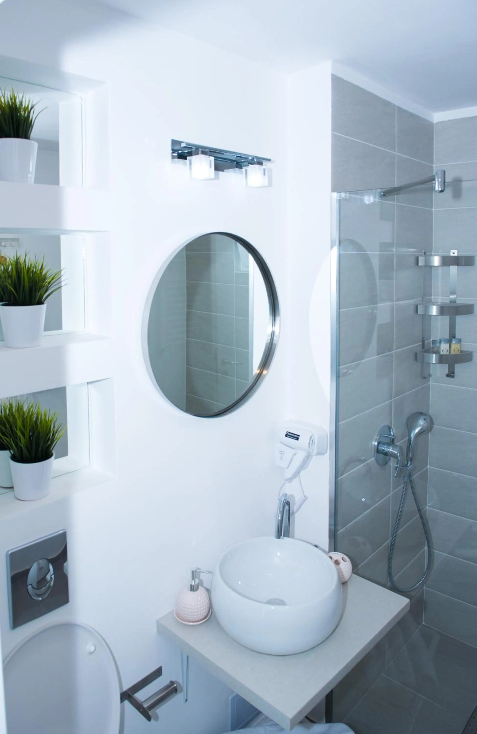 Bathroom in Metropole Apartments - Old City