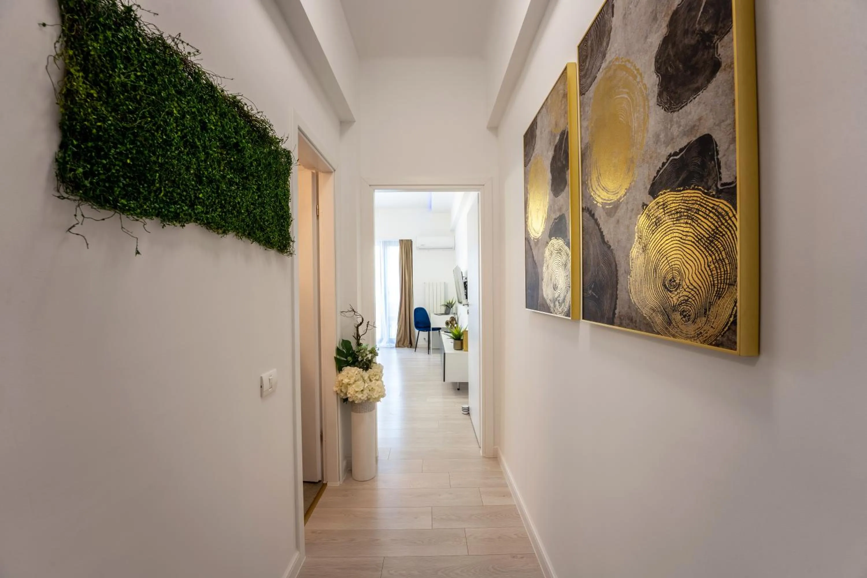 Facade/entrance in Metropole Apartments - Old City