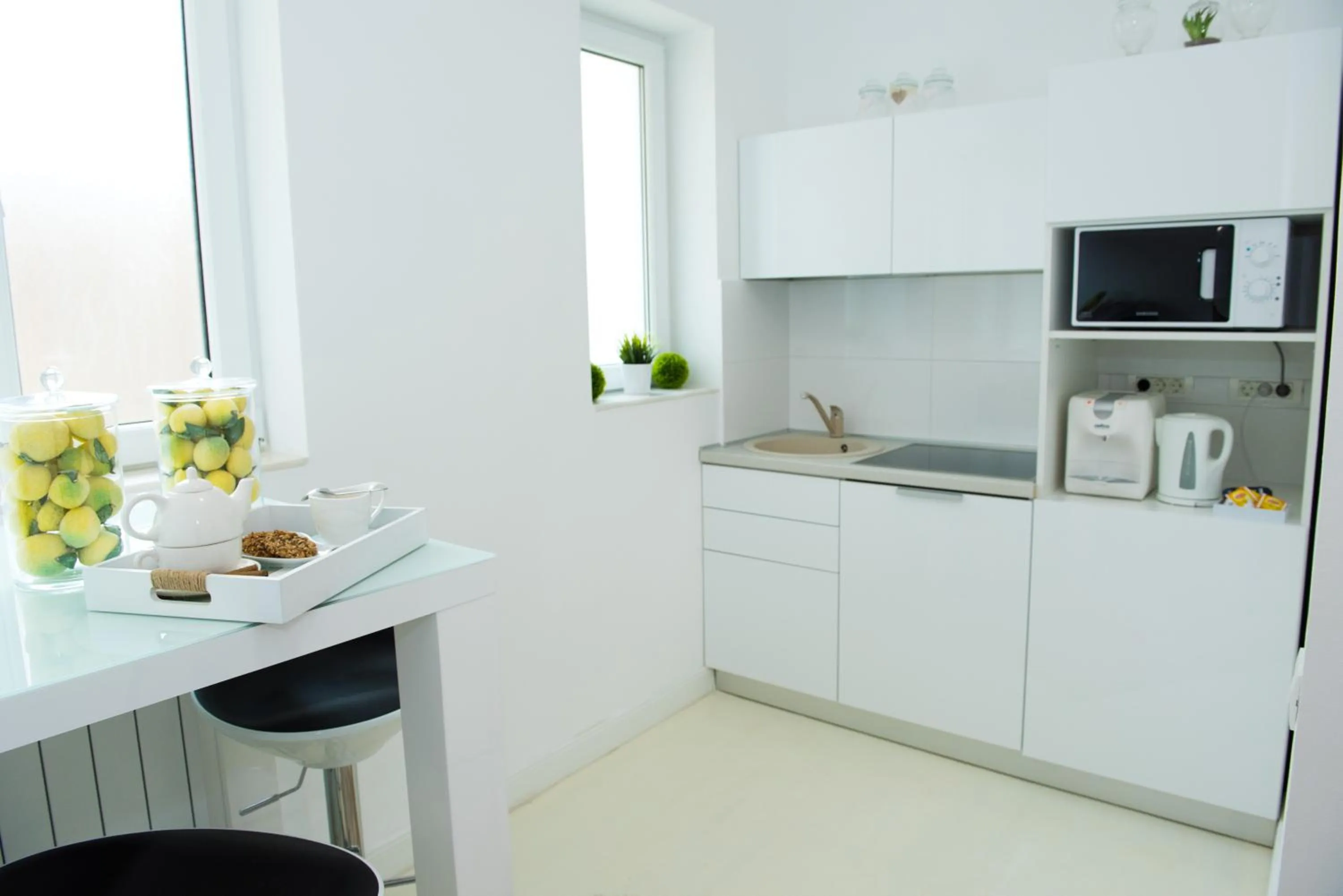 Restaurant/places to eat in Metropole Apartments - Old City