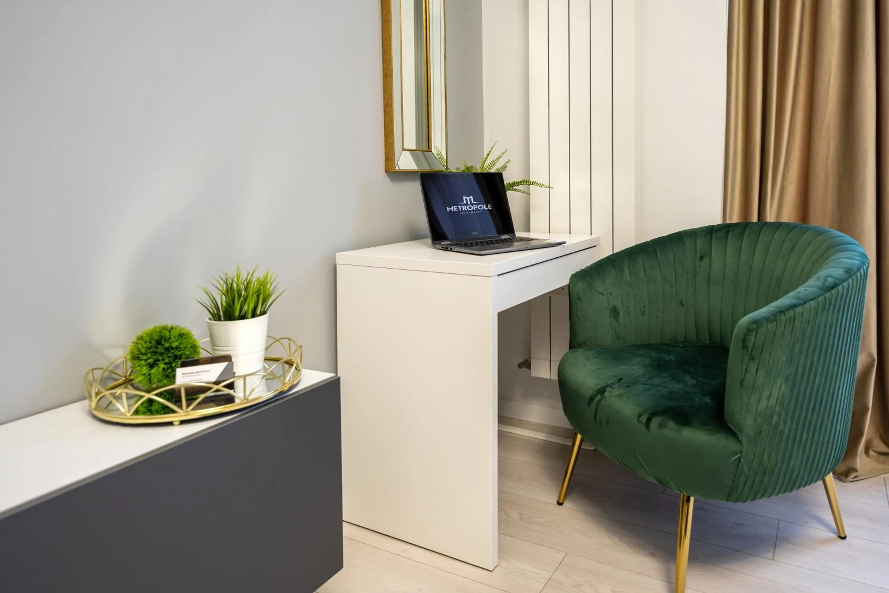 Business facilities in Metropole Apartments - Old City