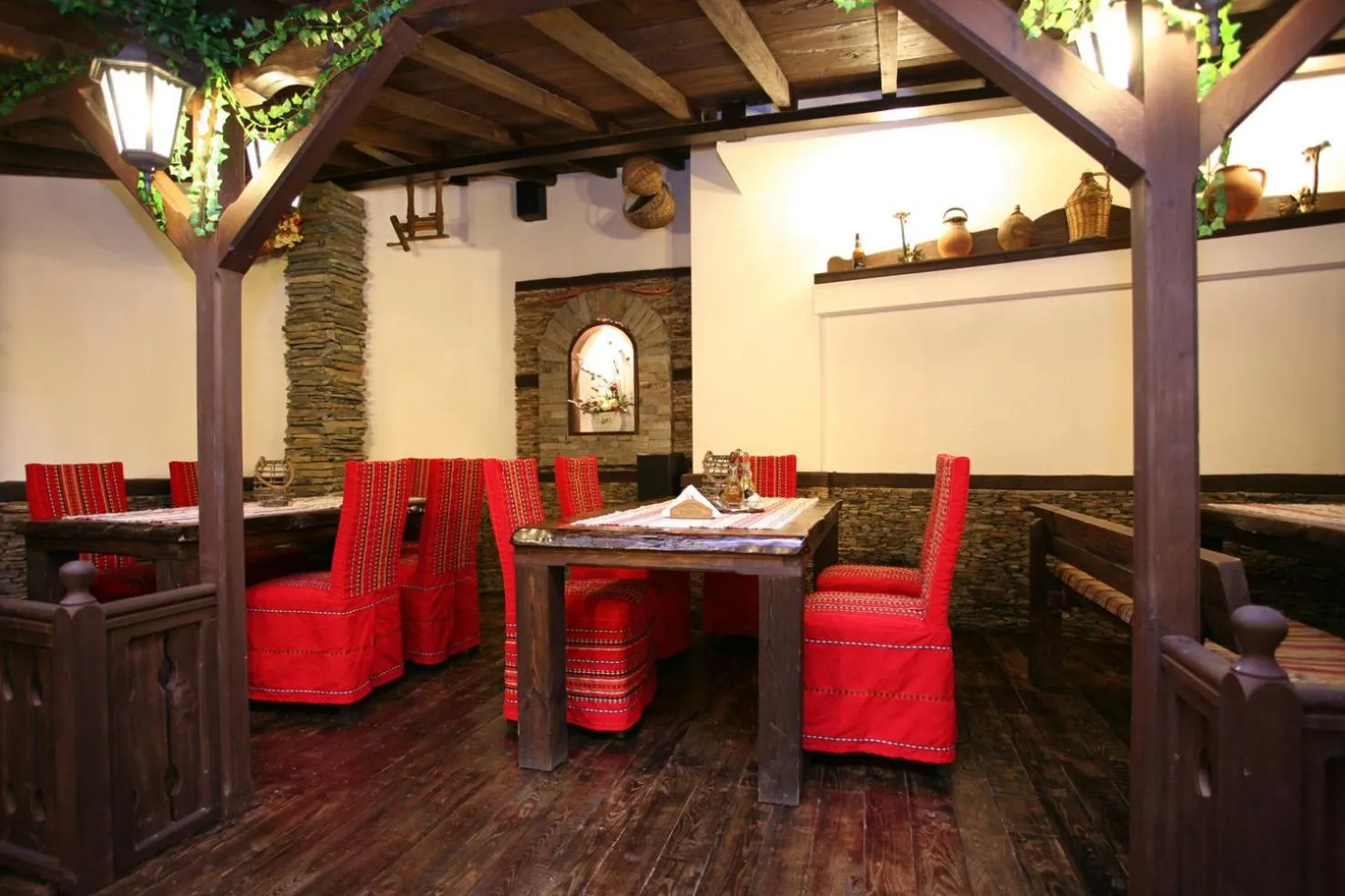 Restaurant/places to eat in Family Hotel Silistra