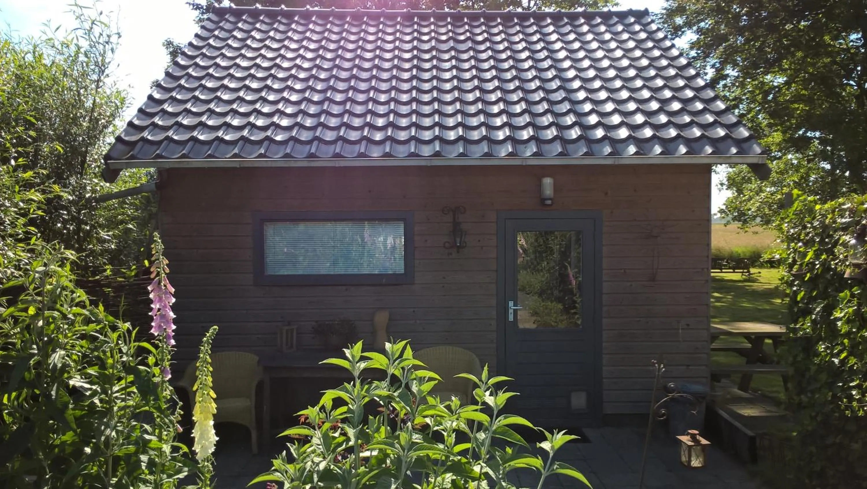 Property building in Kleine Buurt aan de Weide