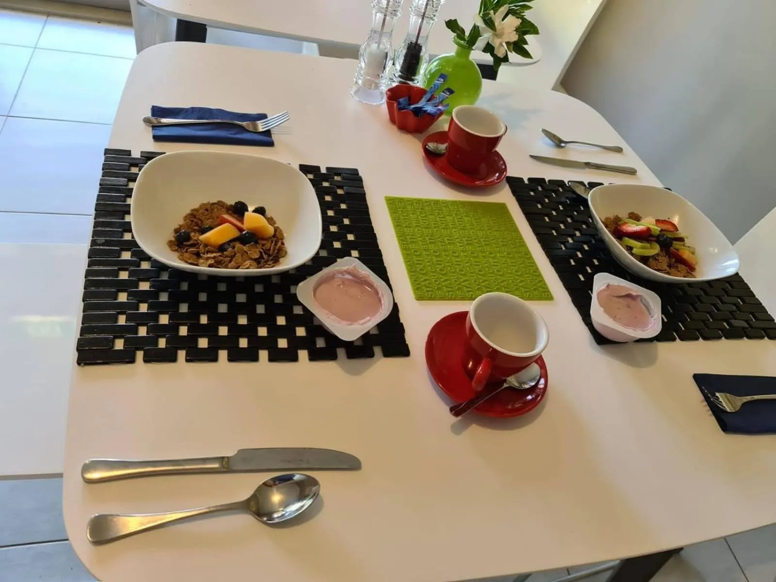 Breakfast in Barklysuites Apartments