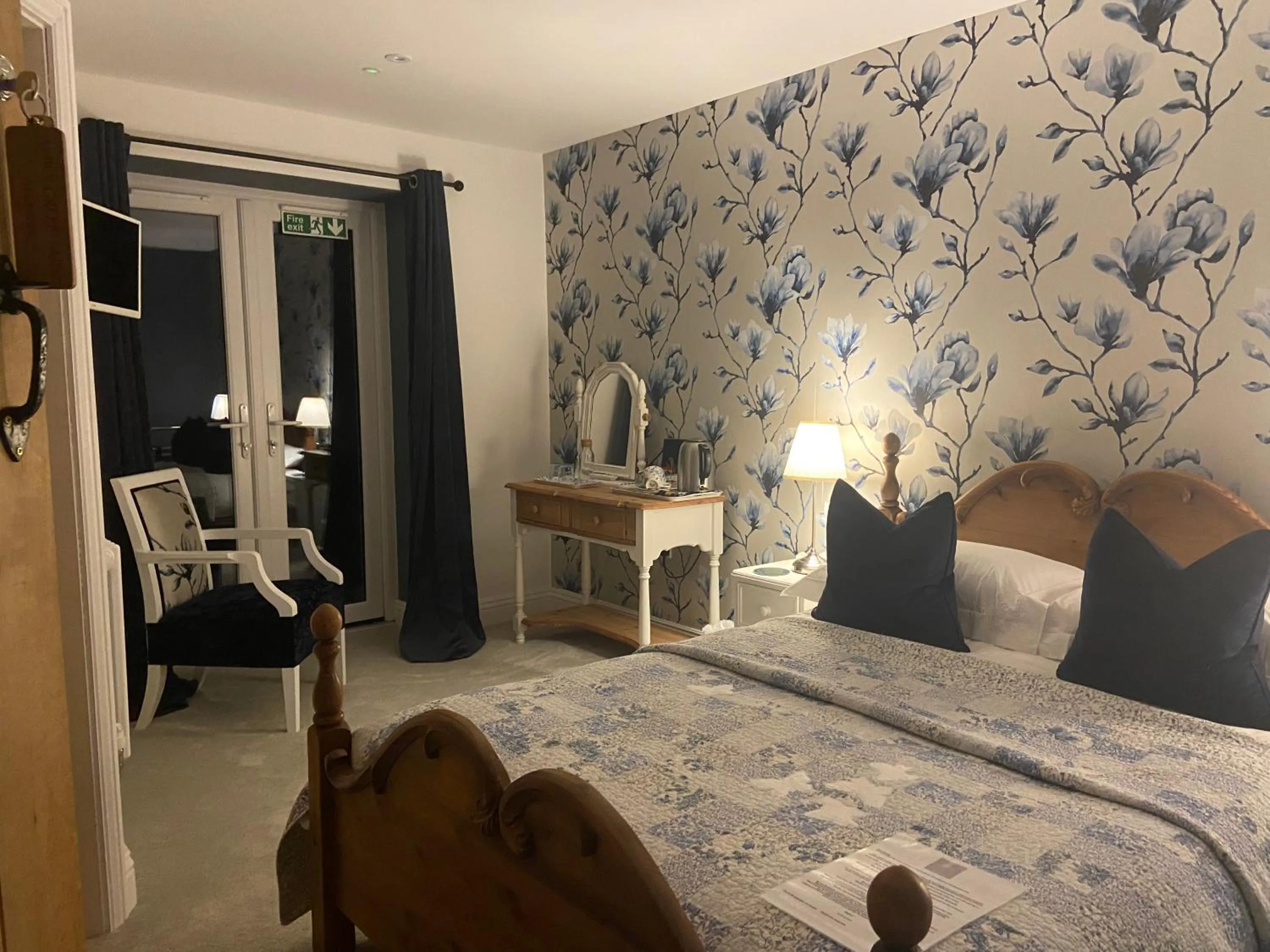 hair dresser, Bed in Abbey Green Farm