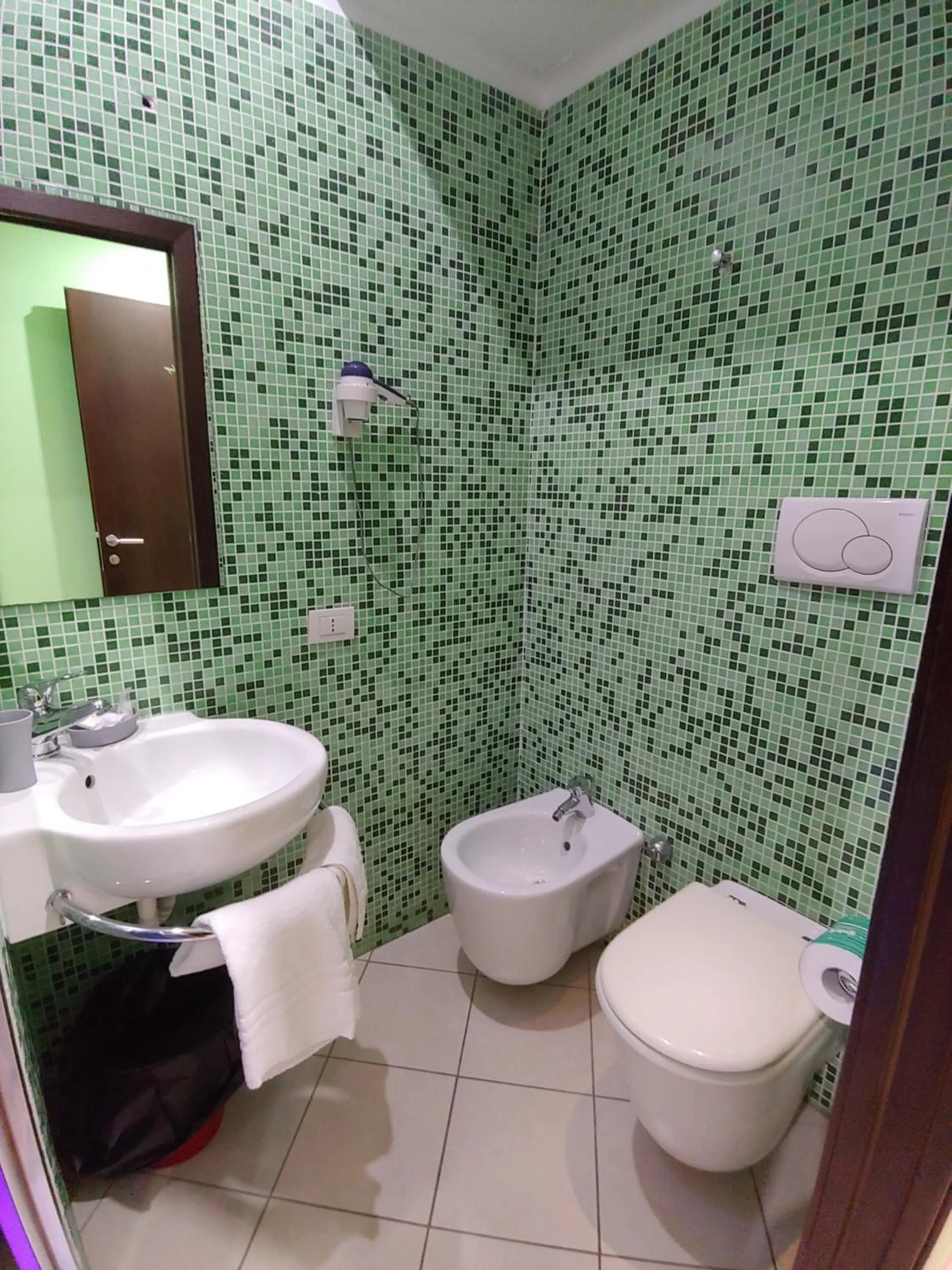 Bathroom in Sorrento Relais