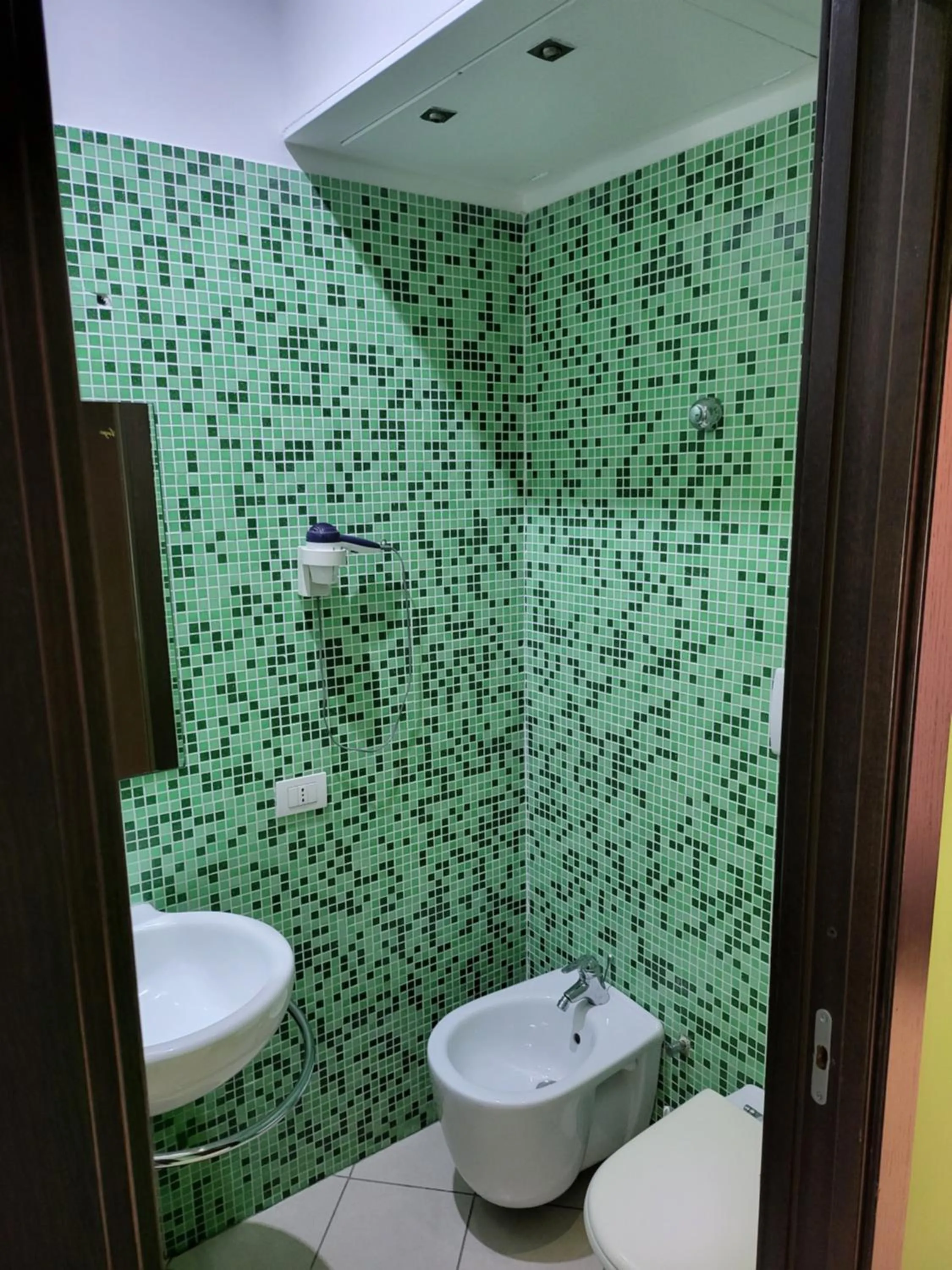 Bathroom in Sorrento Relais