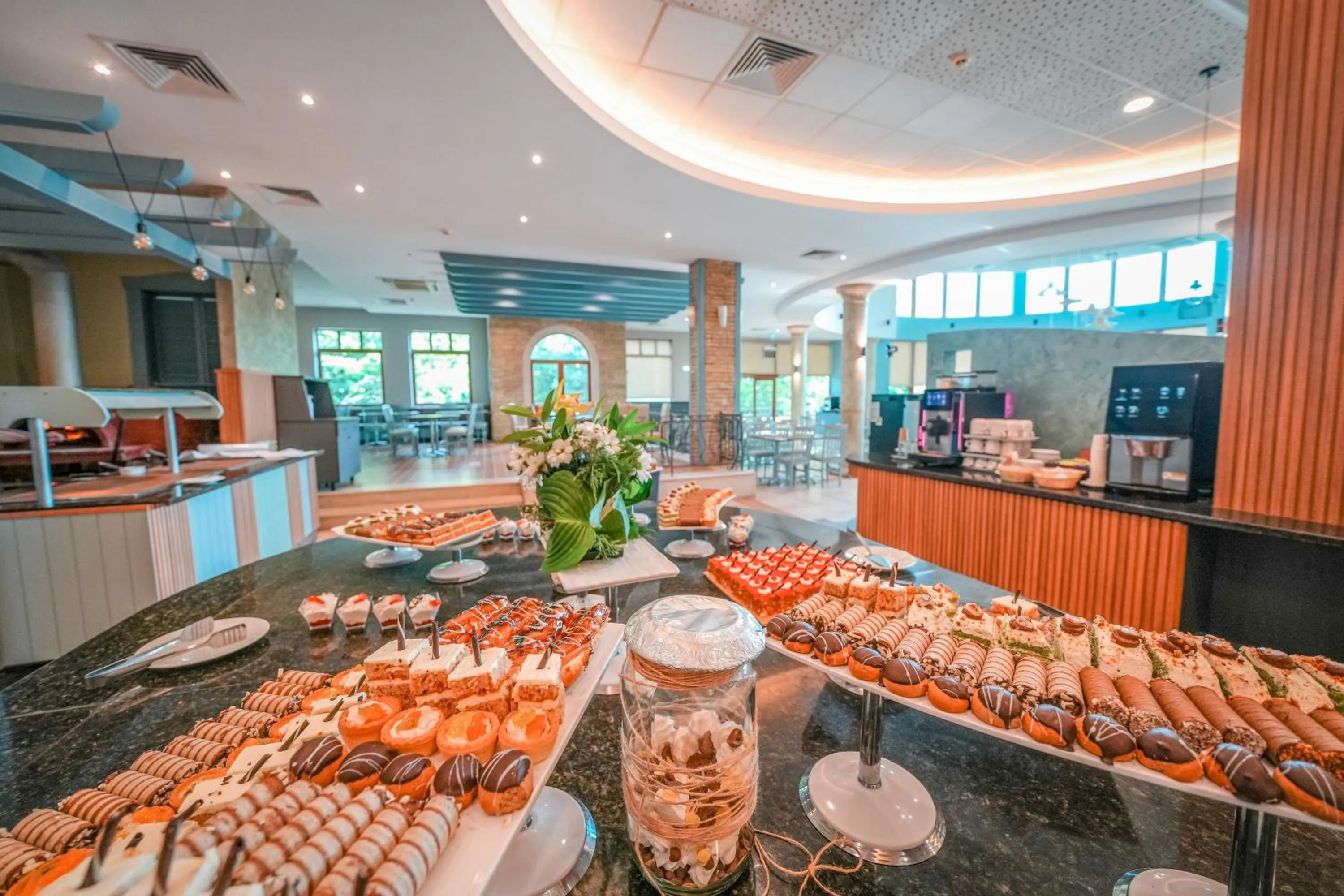 Restaurant/places to eat in Calimera Ralitsa Superior Hotel - Ultra All Inclusive plus Aquapark