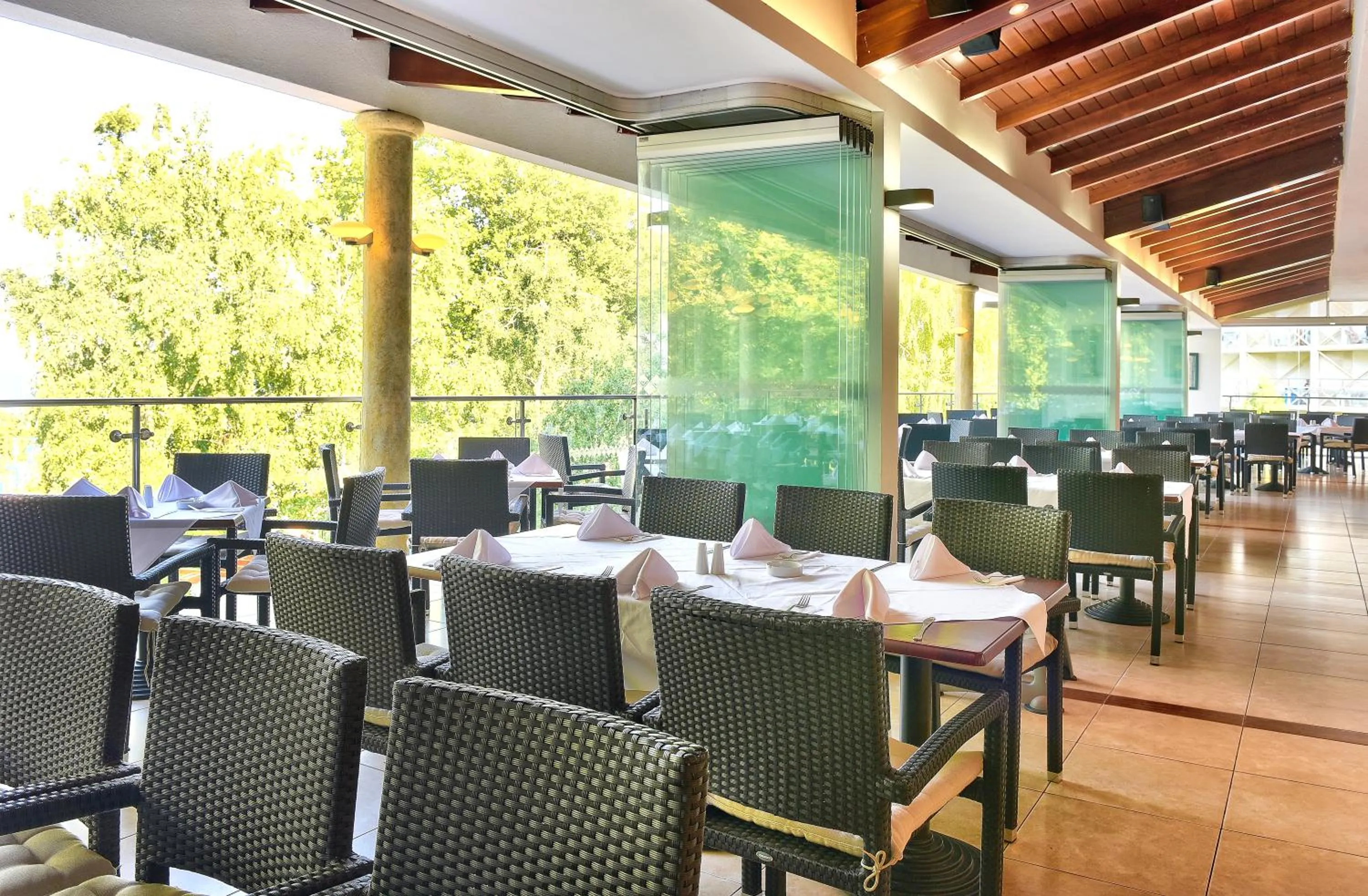 Restaurant/places to eat in Kaliakra Beach Hotel - Ultra All Inclusive