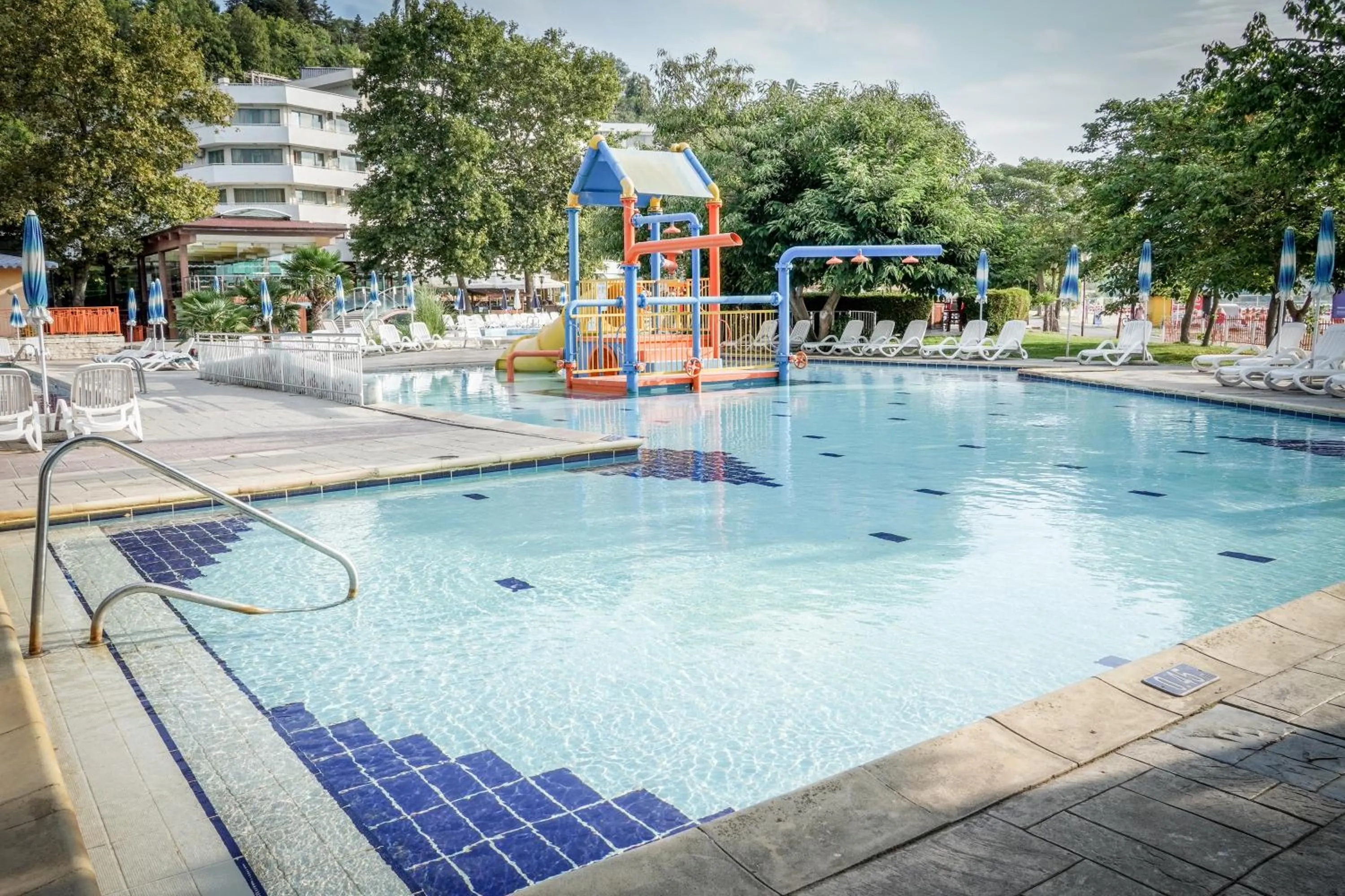 Swimming pool in Kaliakra Beach Hotel - Ultra All Inclusive