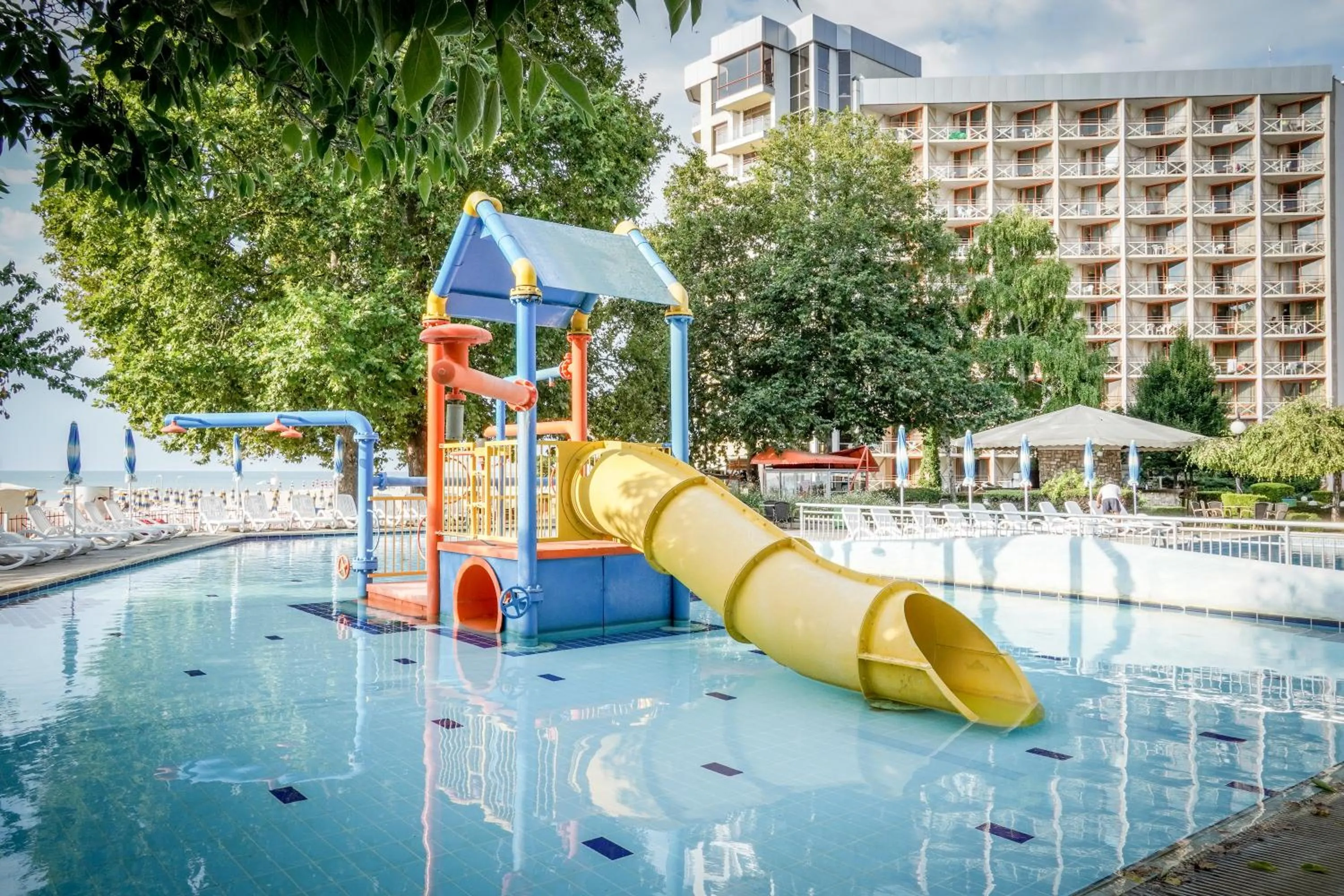 Swimming pool in Kaliakra Beach Hotel - Ultra All Inclusive