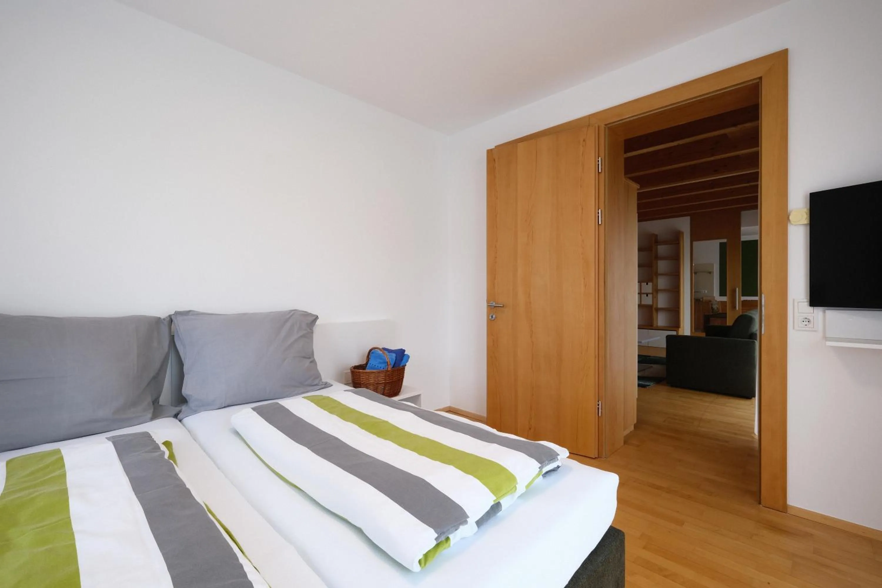 Bedroom, Bed in SeeHotel & SeeApartments Kärntnerhof- direkt am See!