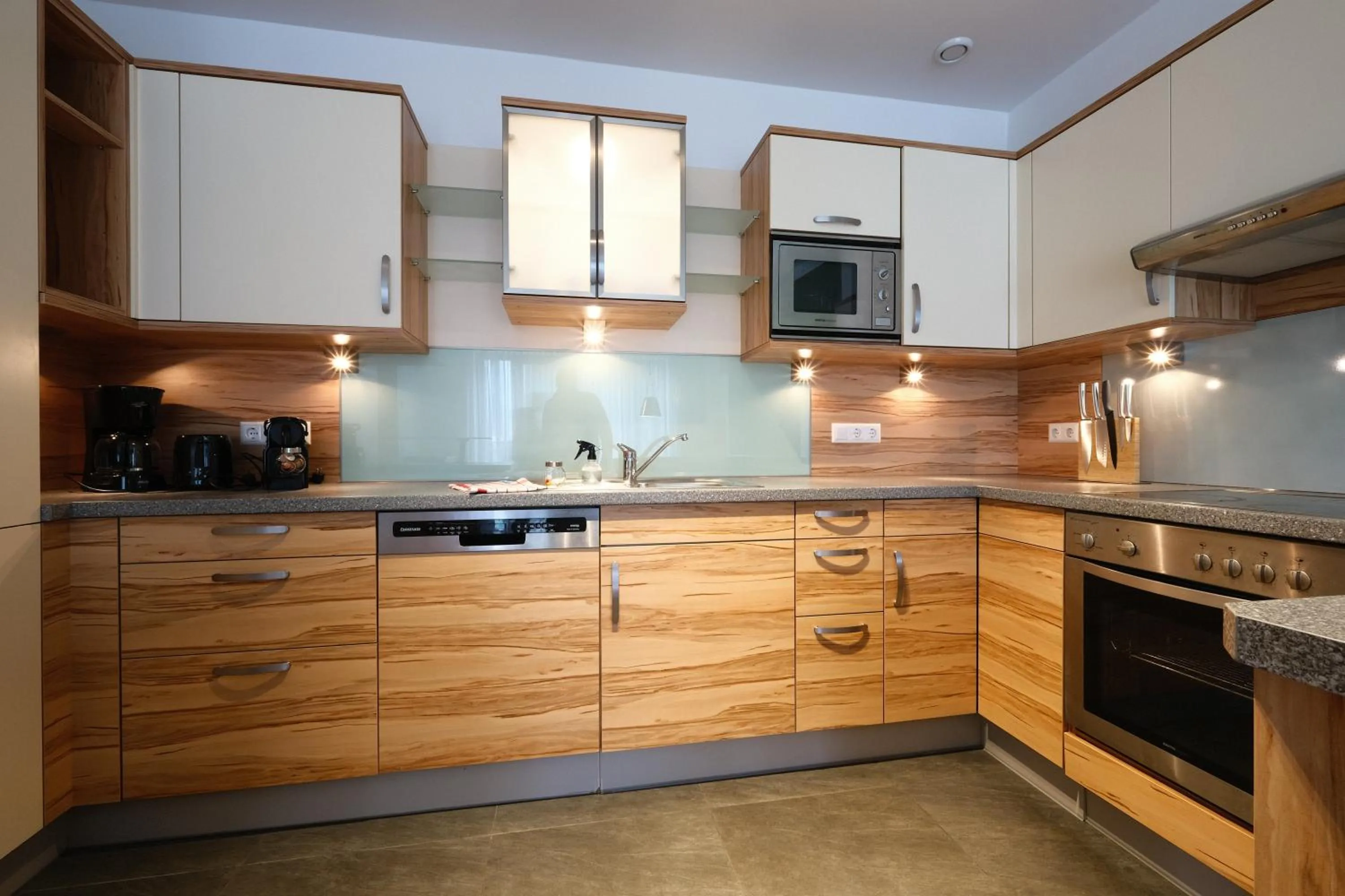 kitchen in SeeHotel & SeeApartments Kärntnerhof- direkt am See!