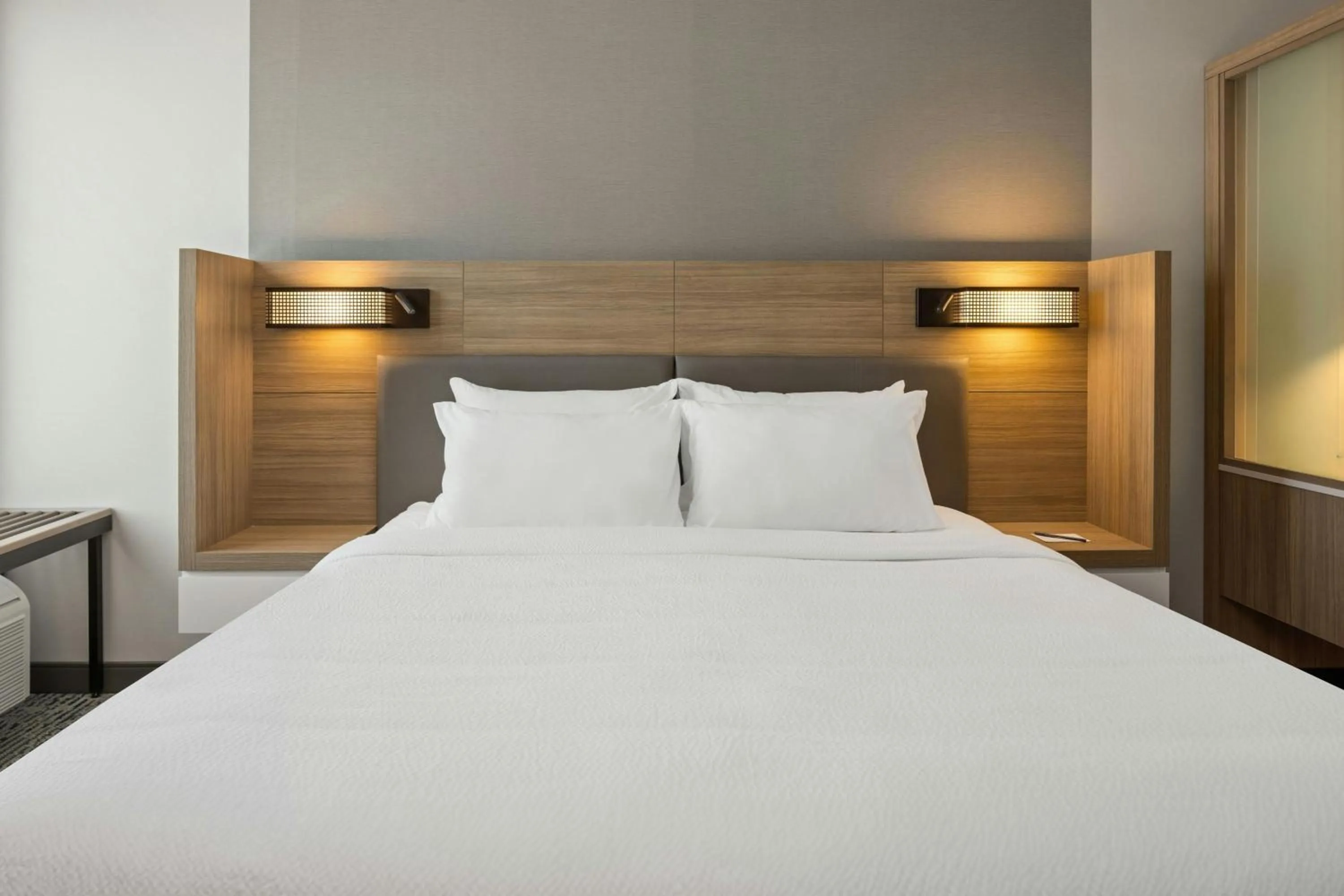 Photo of the whole room, Bed in SpringHill Suites by Marriott Kalispell