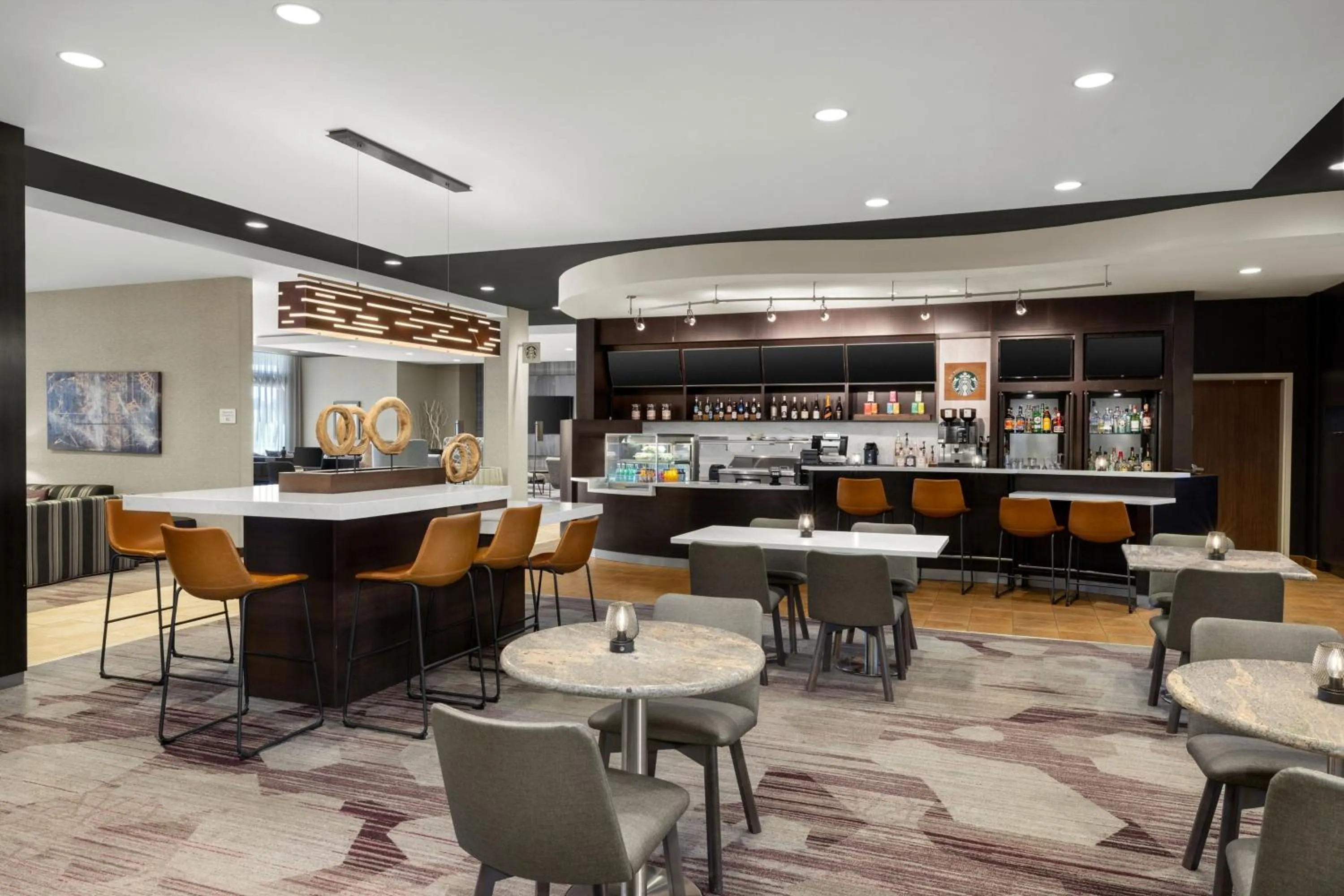 Restaurant/places to eat in Courtyard by Marriott Omaha Bellevue at Beardmore Event Center