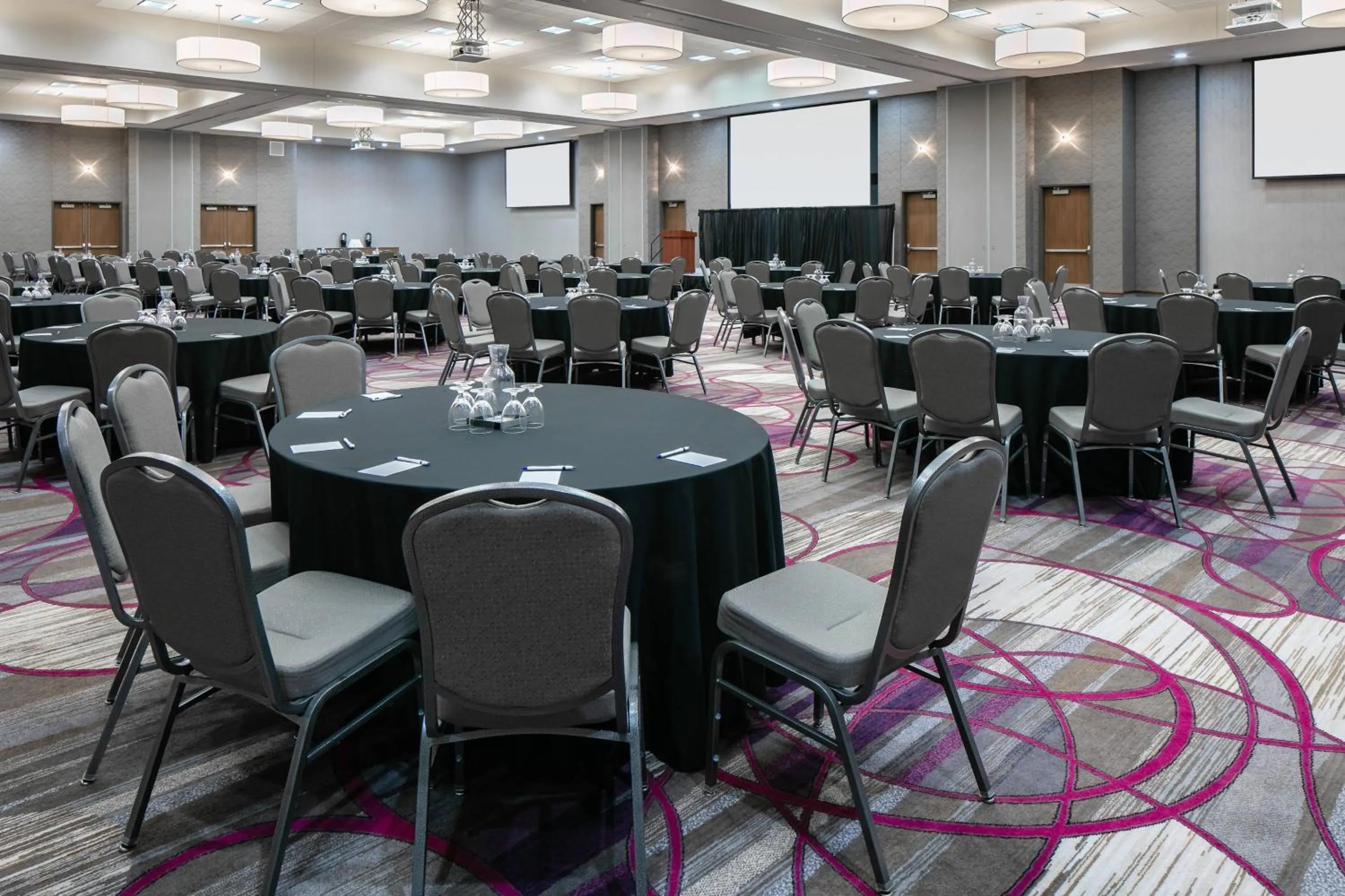 Meeting/conference room in Courtyard by Marriott Omaha Bellevue at Beardmore Event Center