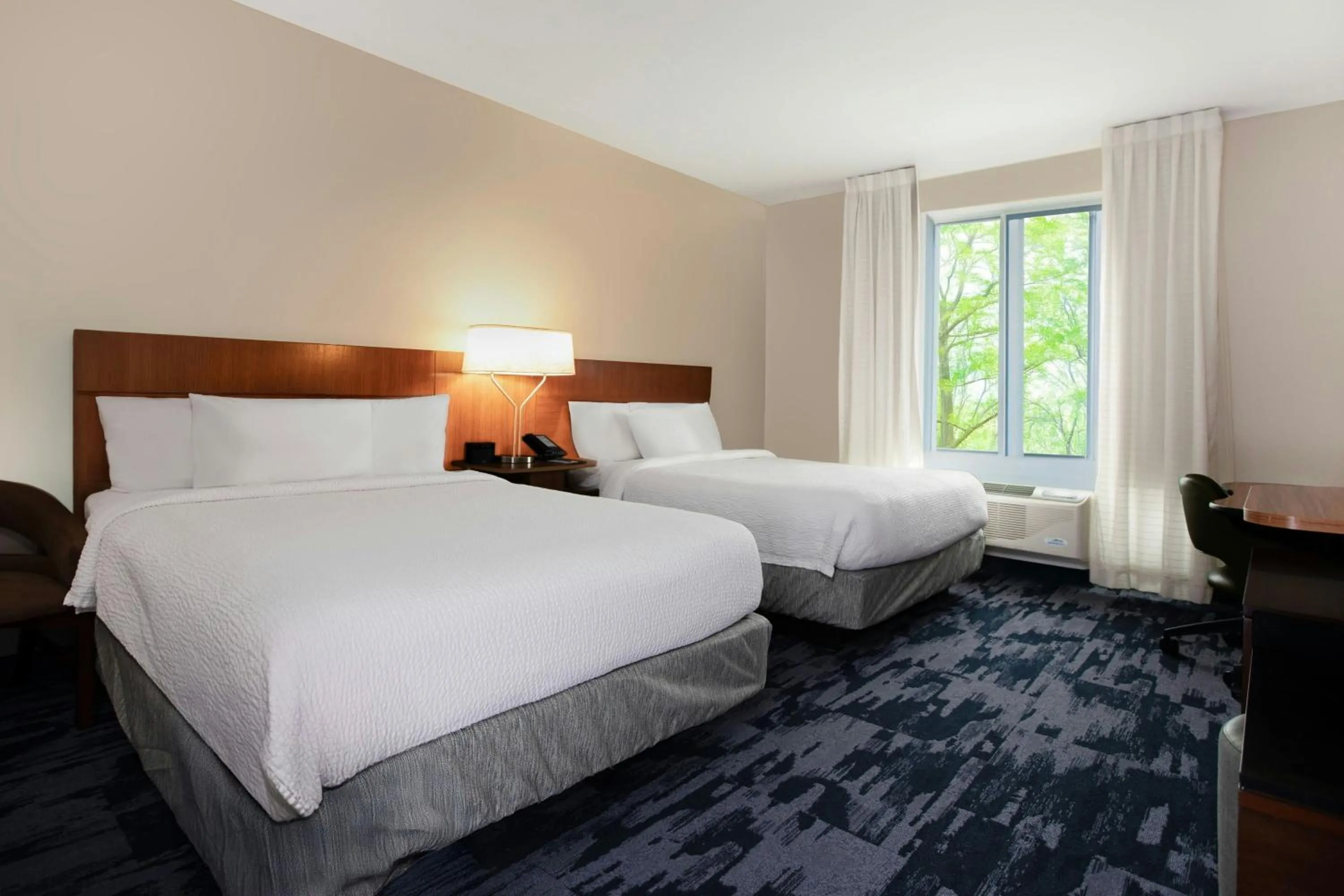 Photo of the whole room, Bed in Fairfield Inn & Suites by Marriott Richmond Midlothian