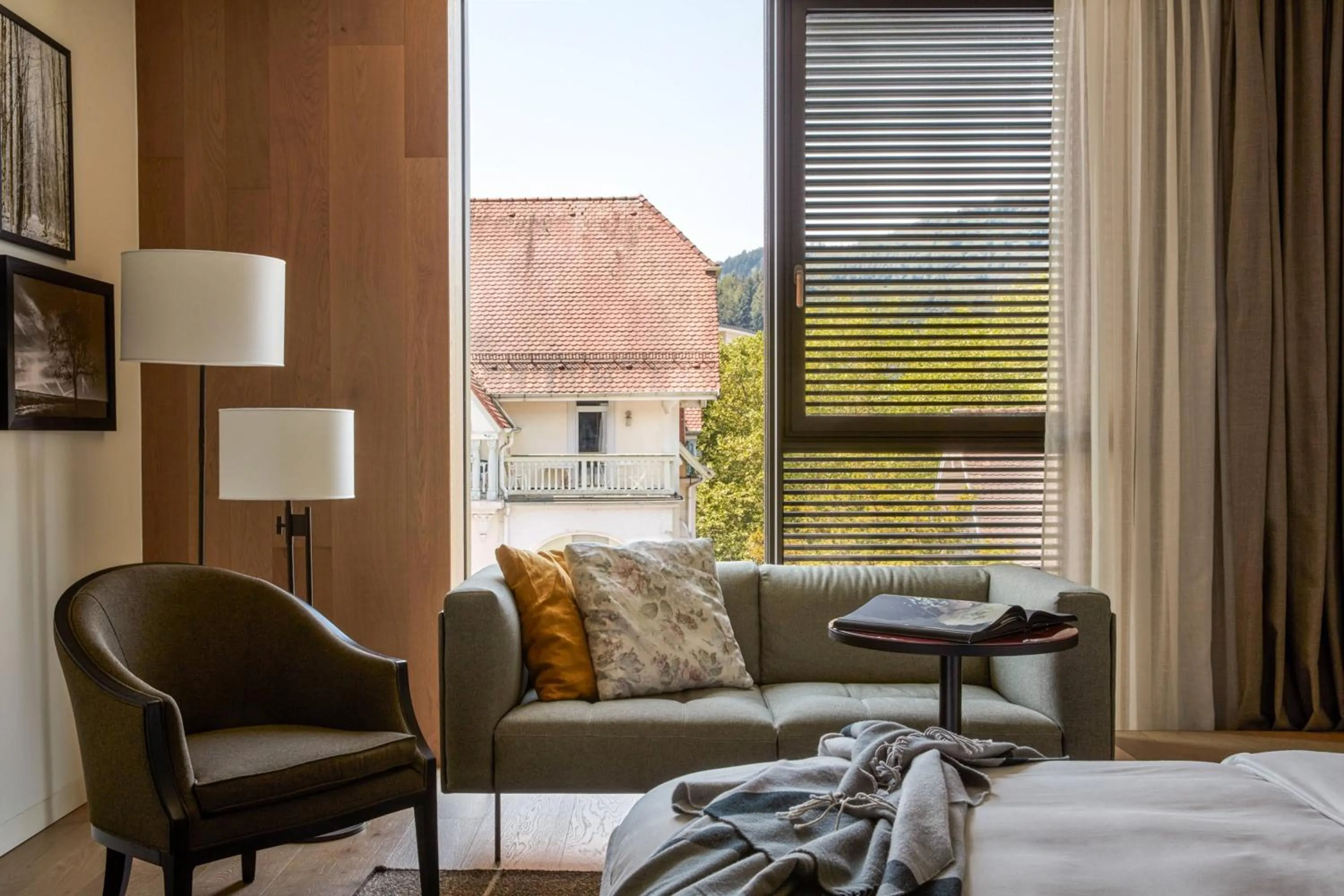 Photo of the whole room in Roomers Baden-Baden, Autograph Collection