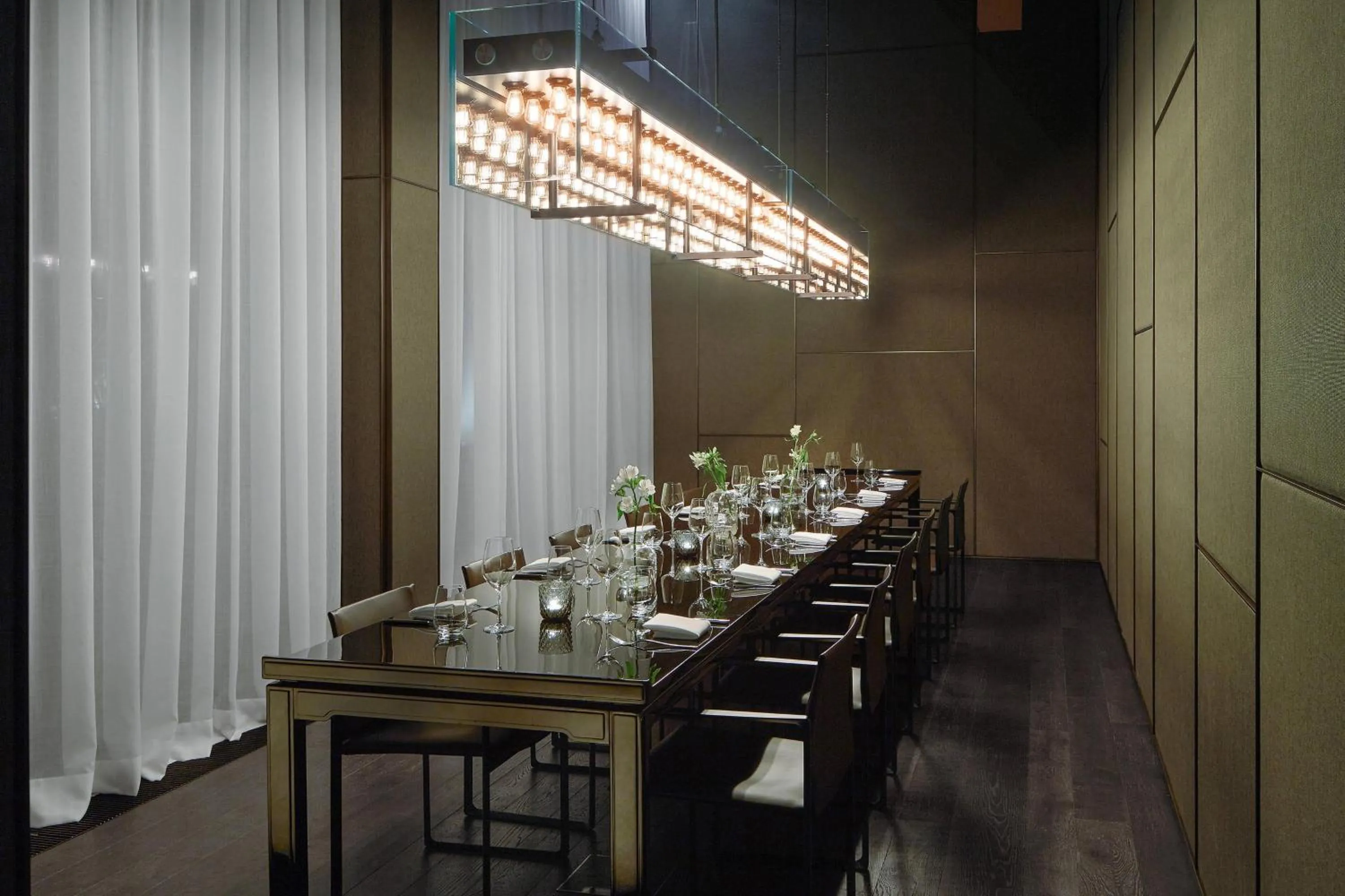 Restaurant/places to eat in Roomers Baden-Baden, Autograph Collection