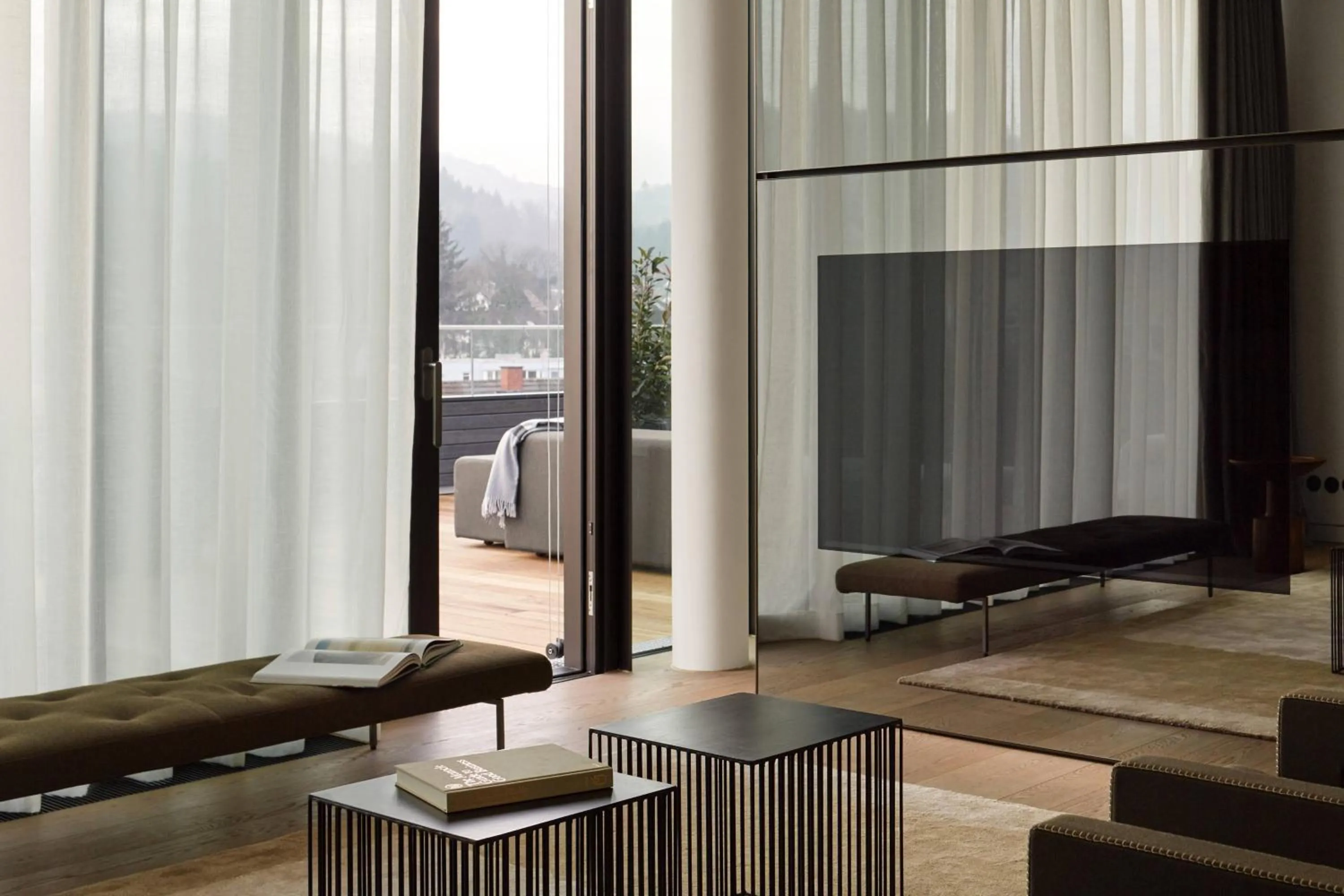 Bedroom in Roomers Baden-Baden, Autograph Collection