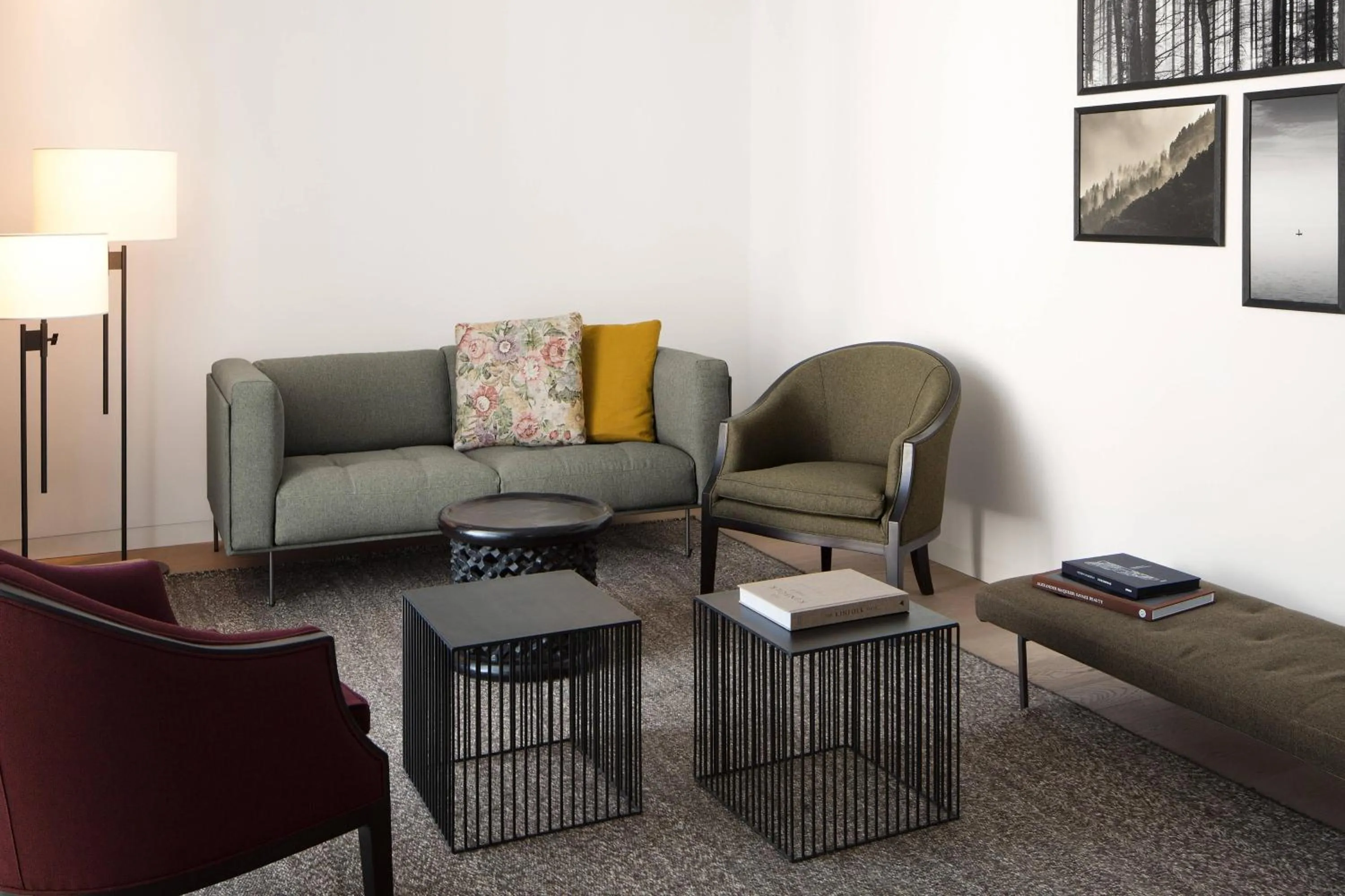 Bedroom in Roomers Baden-Baden, Autograph Collection