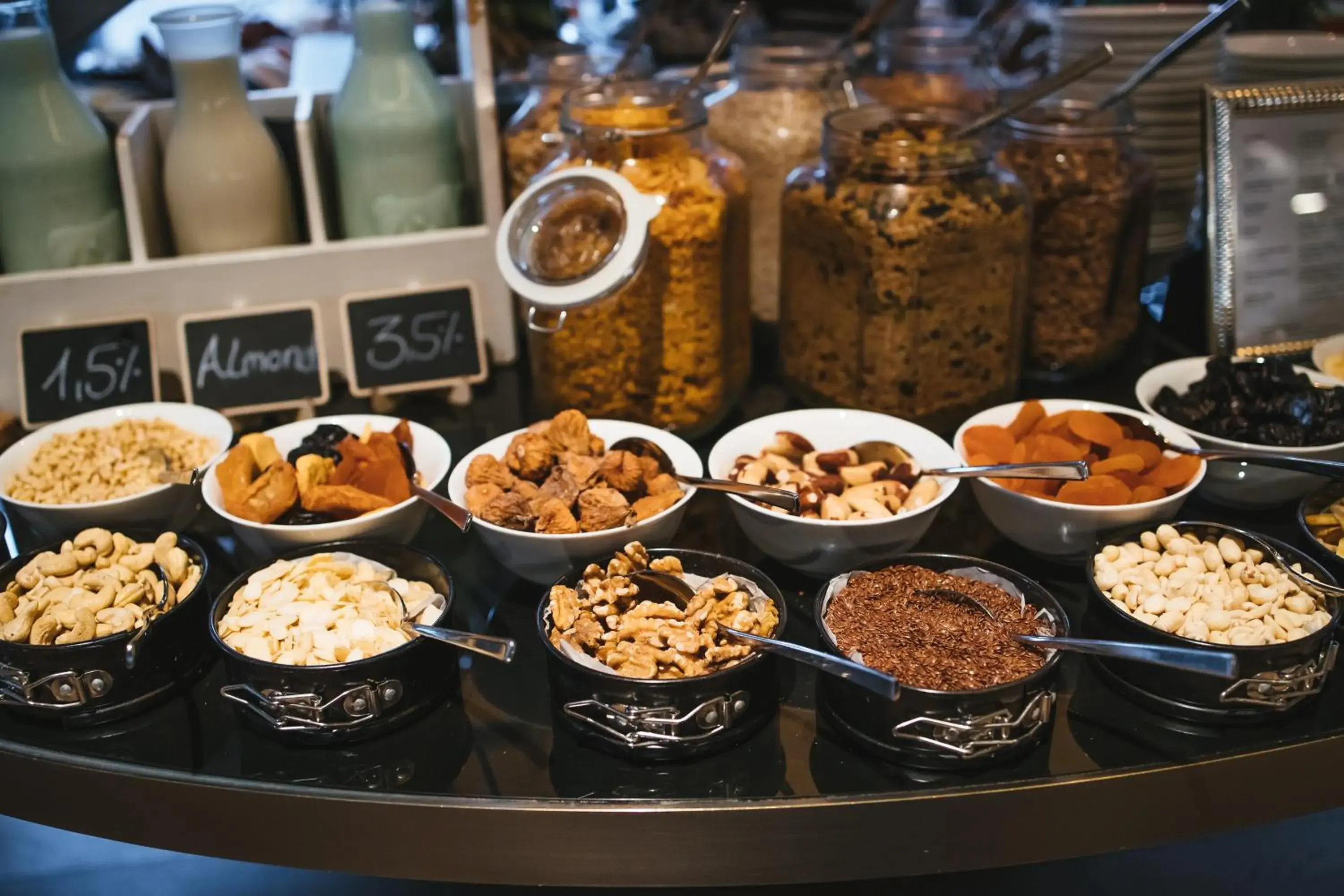 Breakfast in Roomers Baden-Baden, Autograph Collection Breakfast in Roomers Baden-Baden, Autograph Collection