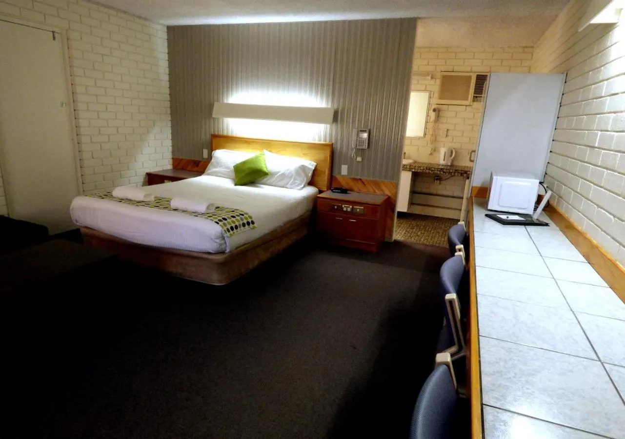 Deluxe Quadruple Room in Wanderlight Motor Inn
