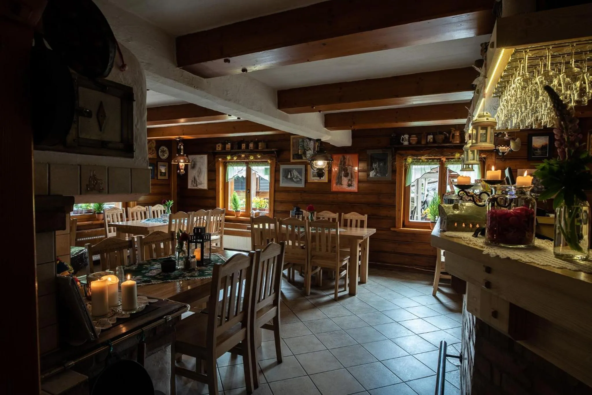 Restaurant/places to eat in Chata na Groniu