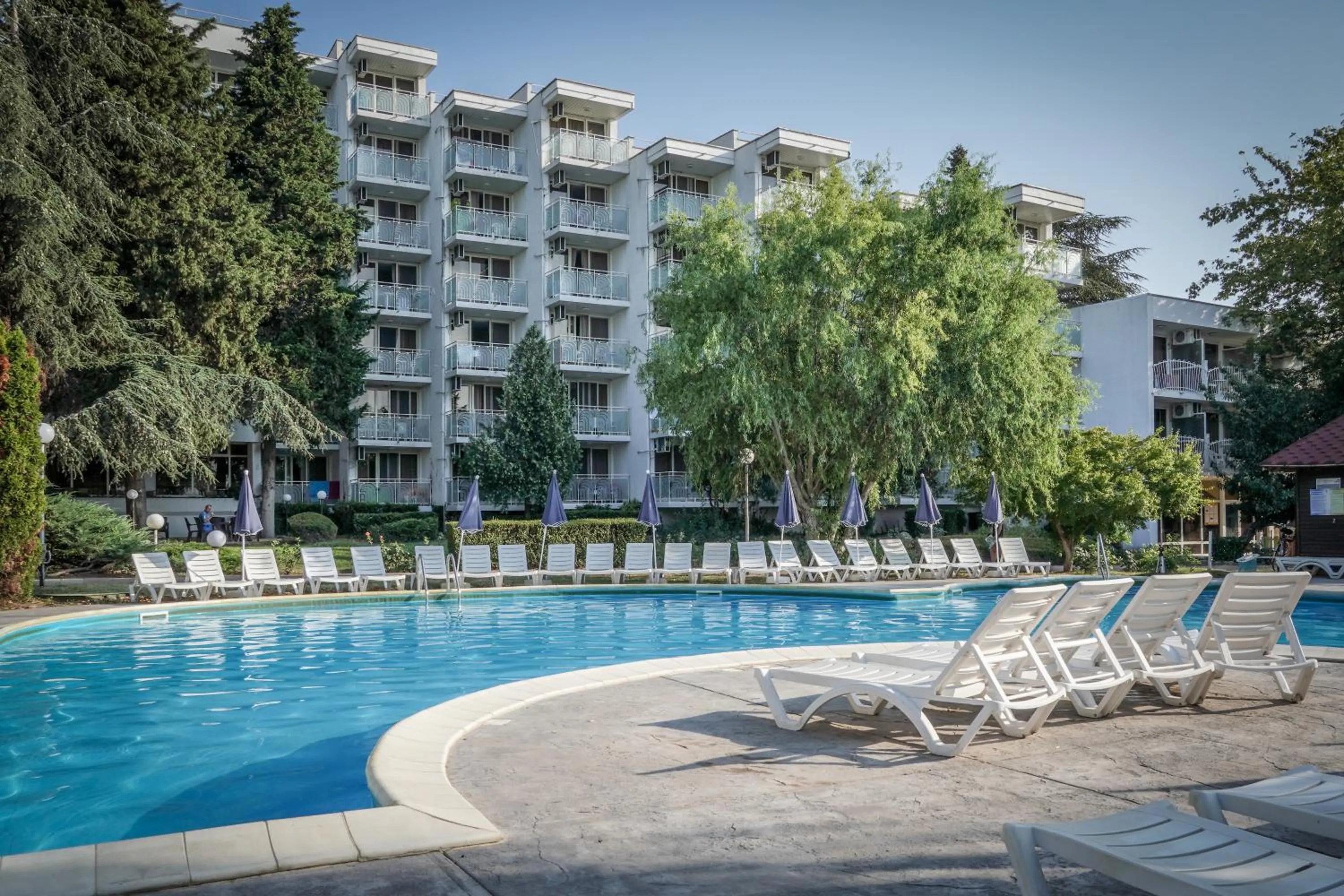 Swimming pool in Hotel Sandy Beach