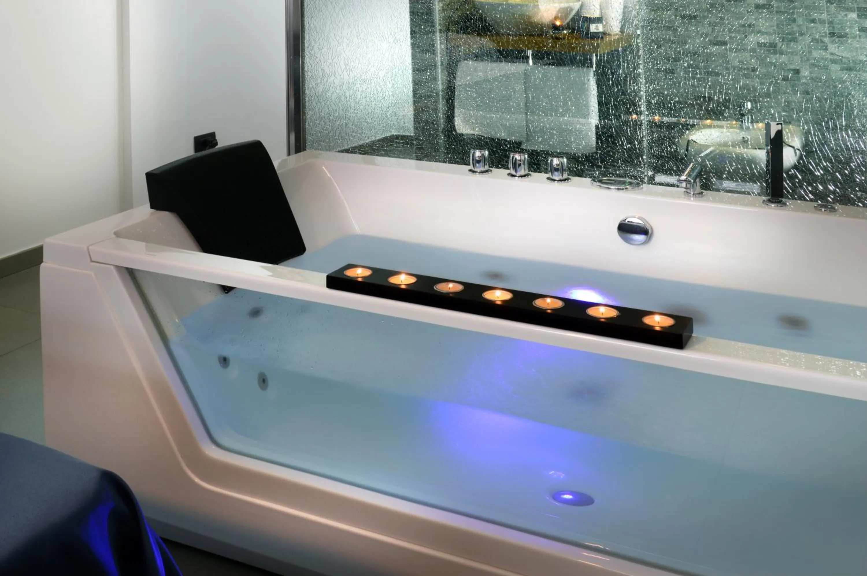 Bathroom in Barbarella Suite