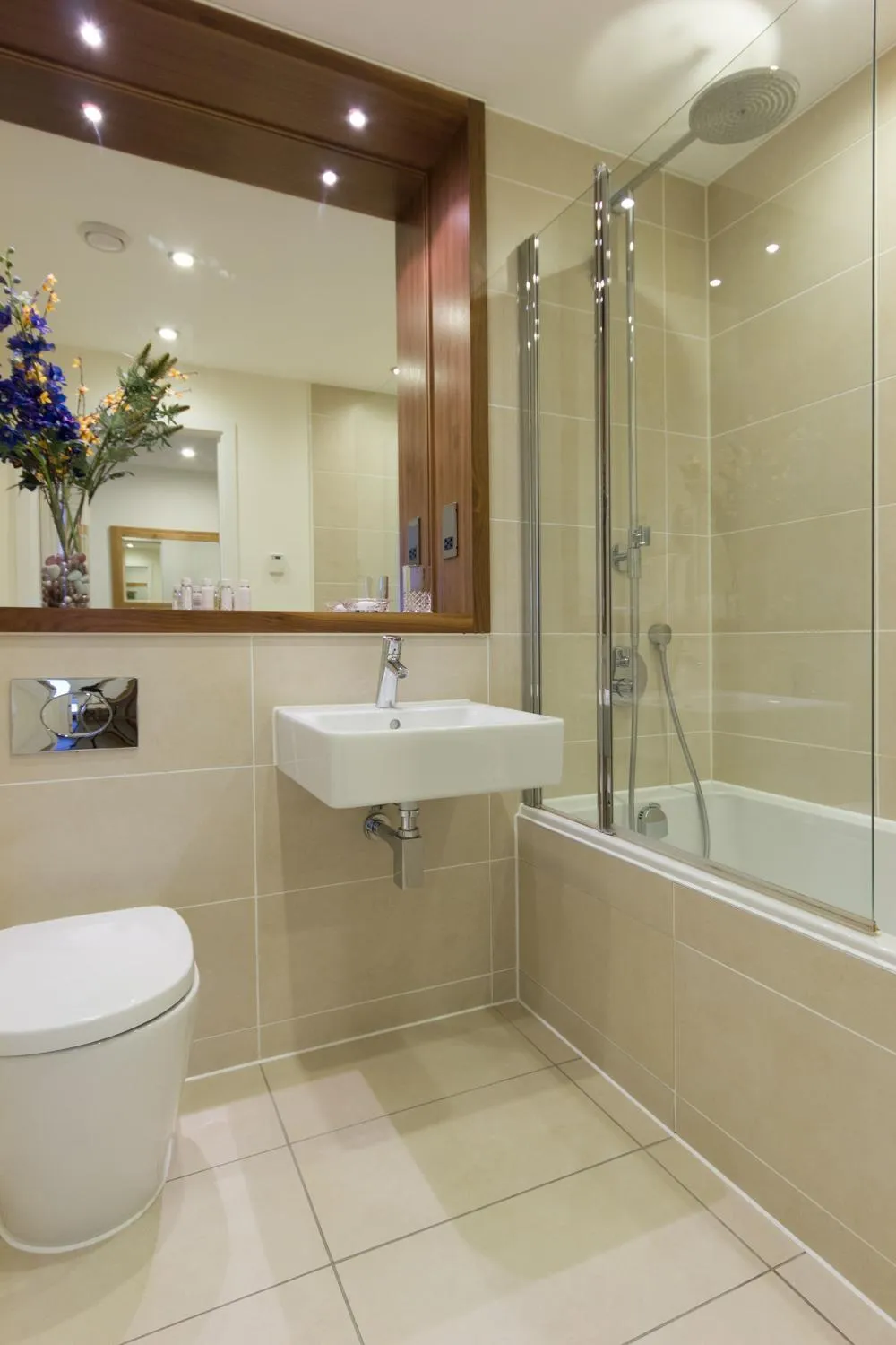 Bathroom in Citystay Living - Mill Park Apartments