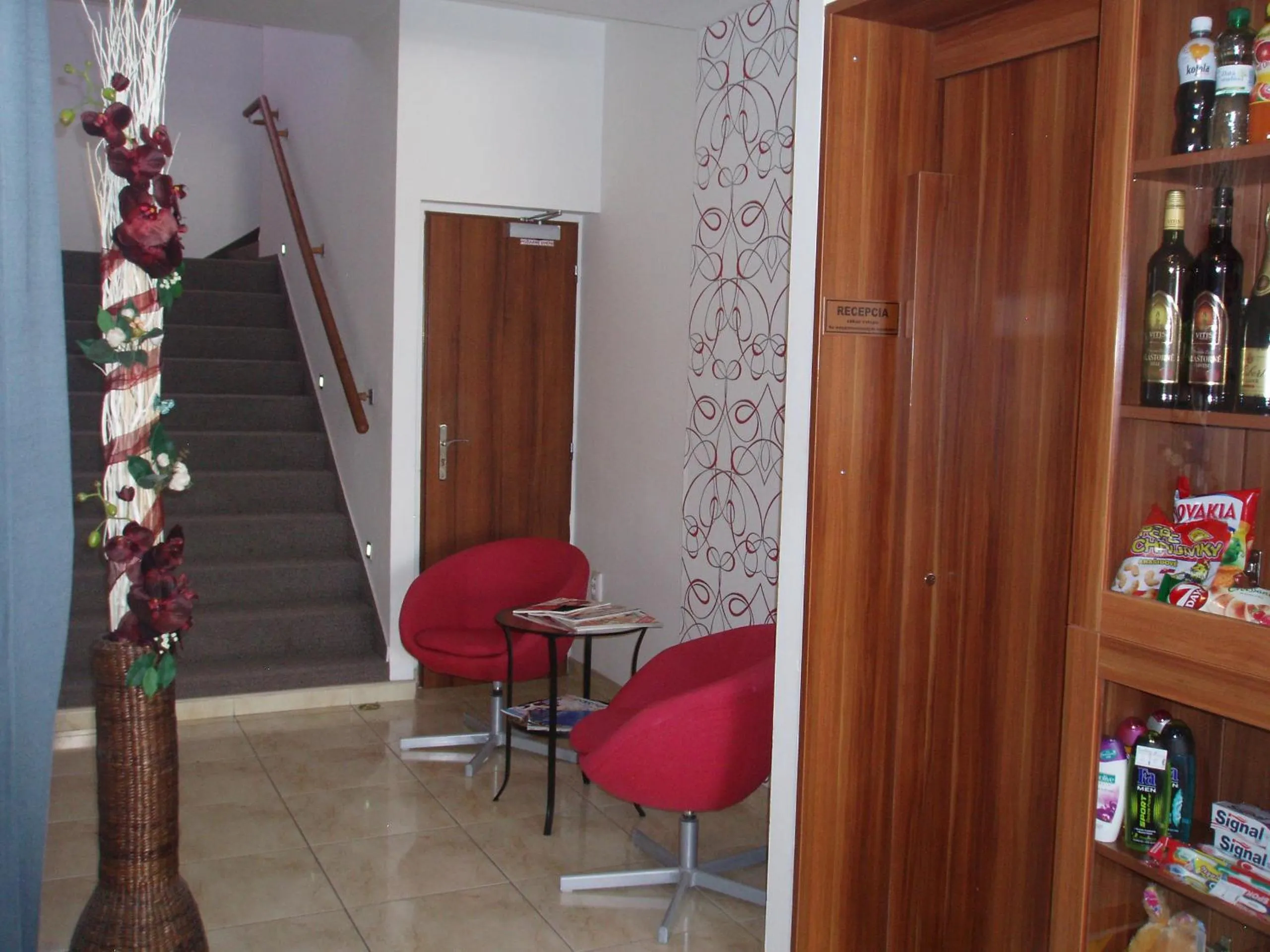 Lobby or reception in Salur