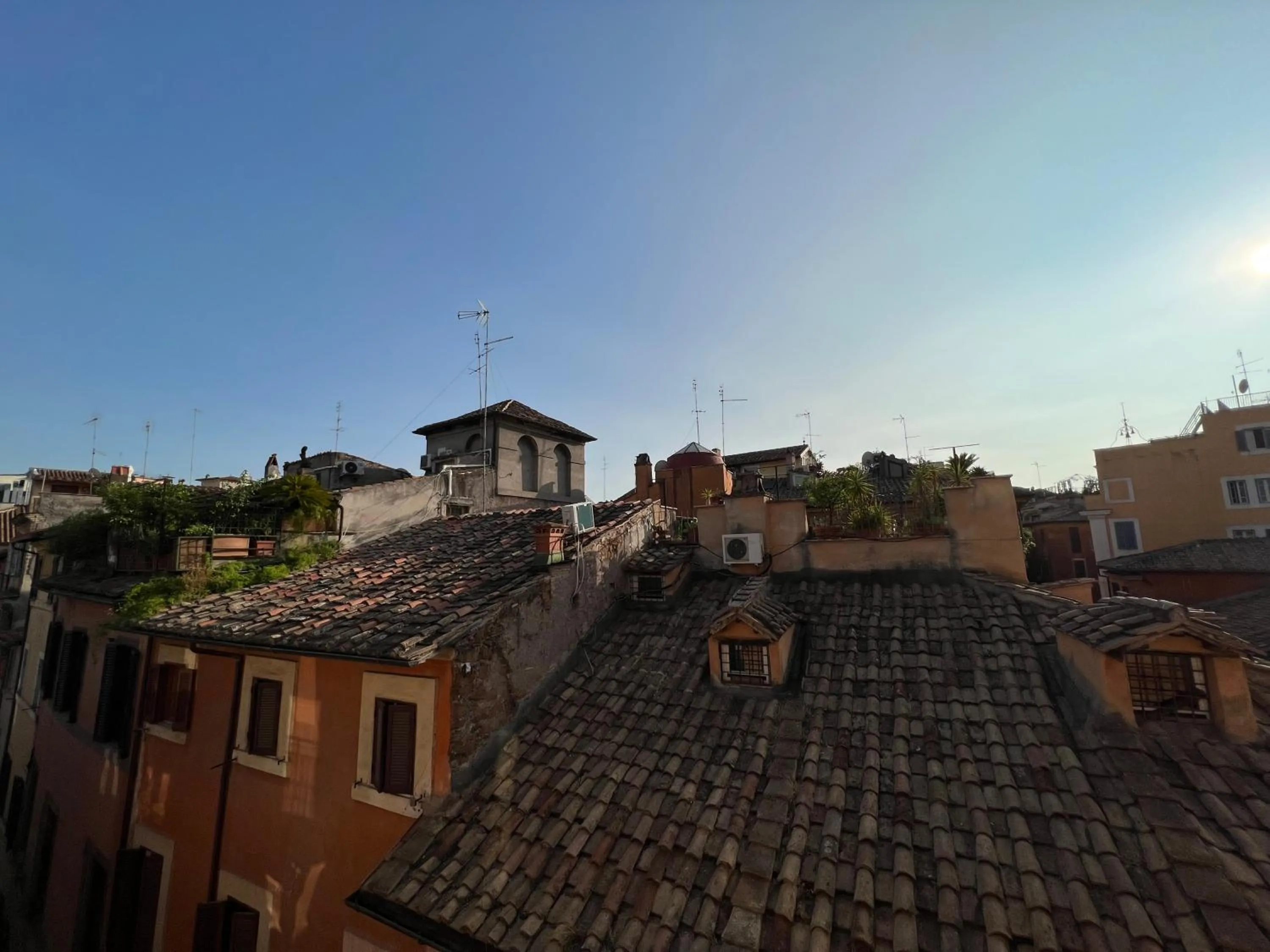 Property building in Charming Navona