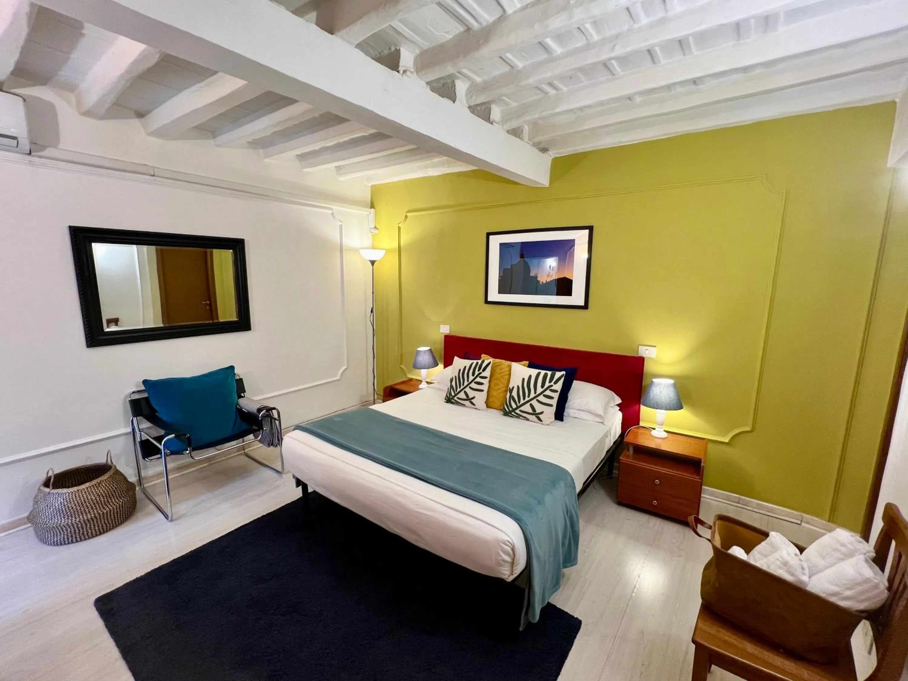 Bed in Charming Navona