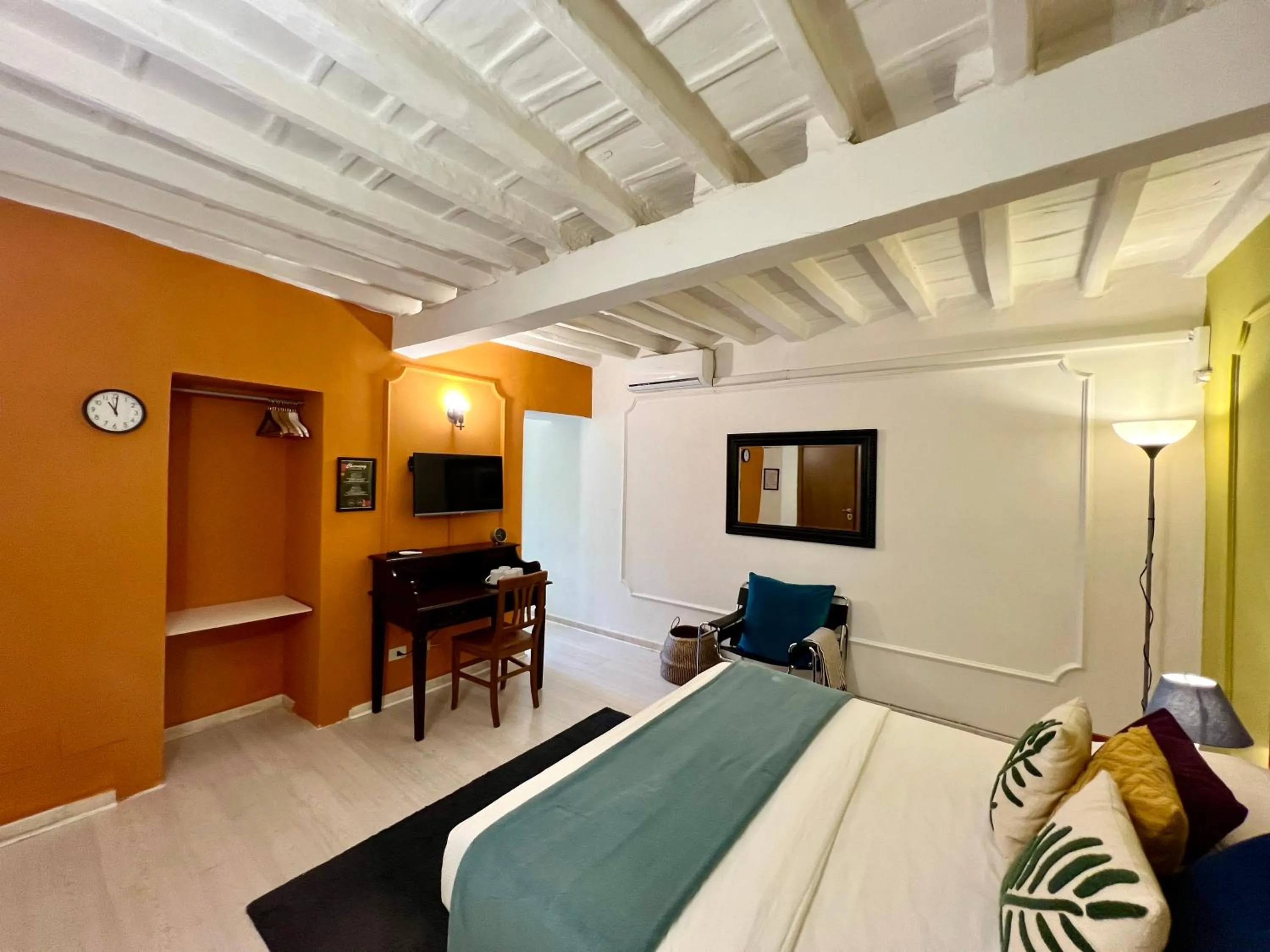 Bed in Charming Navona