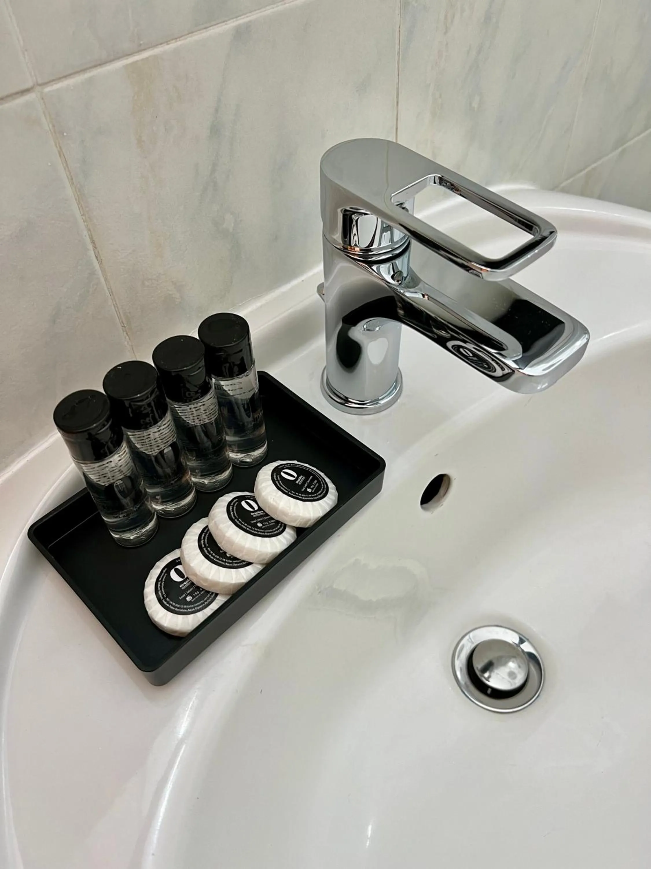 Bathroom in Charming Navona