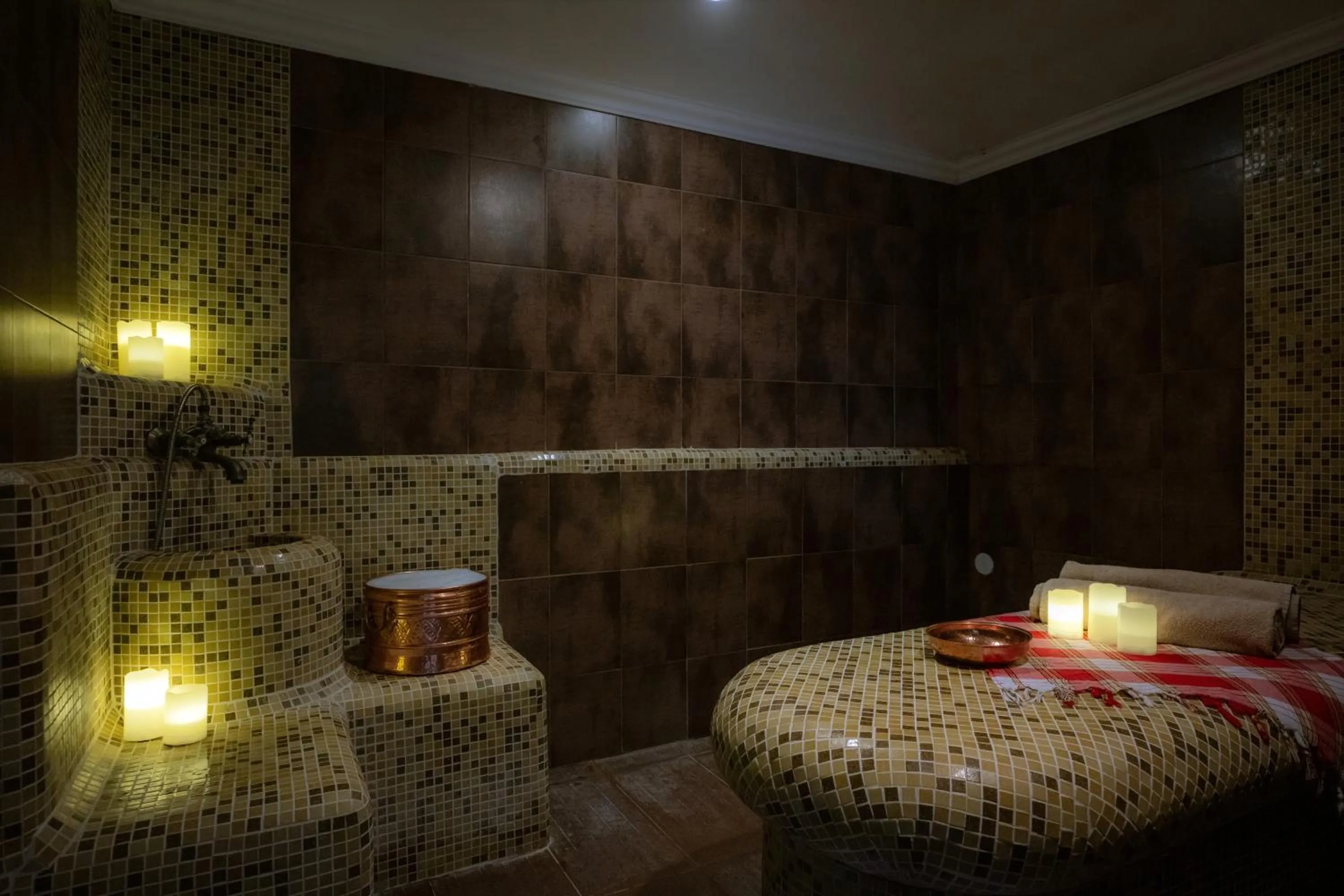 Bed in Snezhanka Hotel Pamporovo - Half Board & Swimming pool