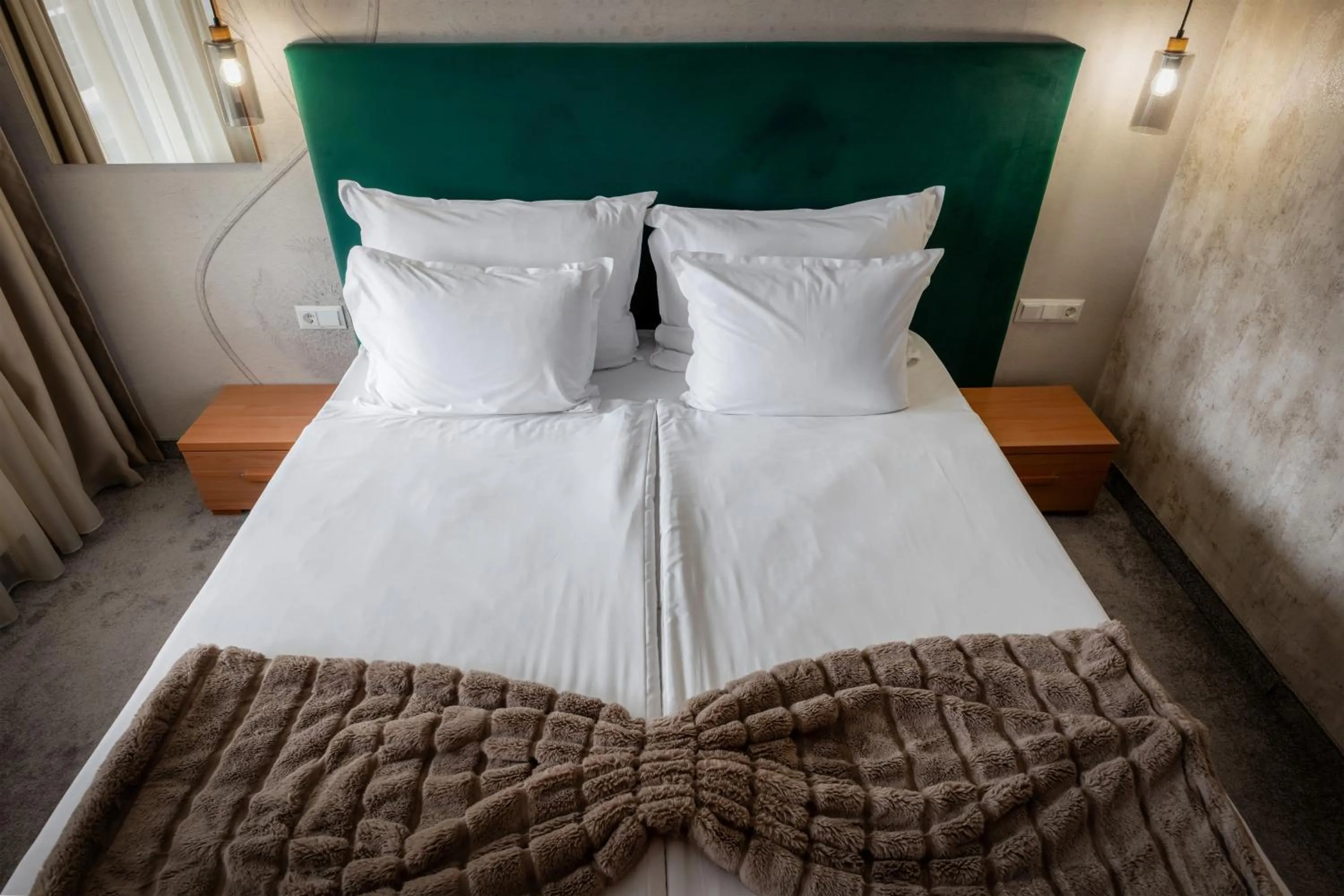 Bed in Snezhanka Hotel Pamporovo - Half Board & Swimming pool